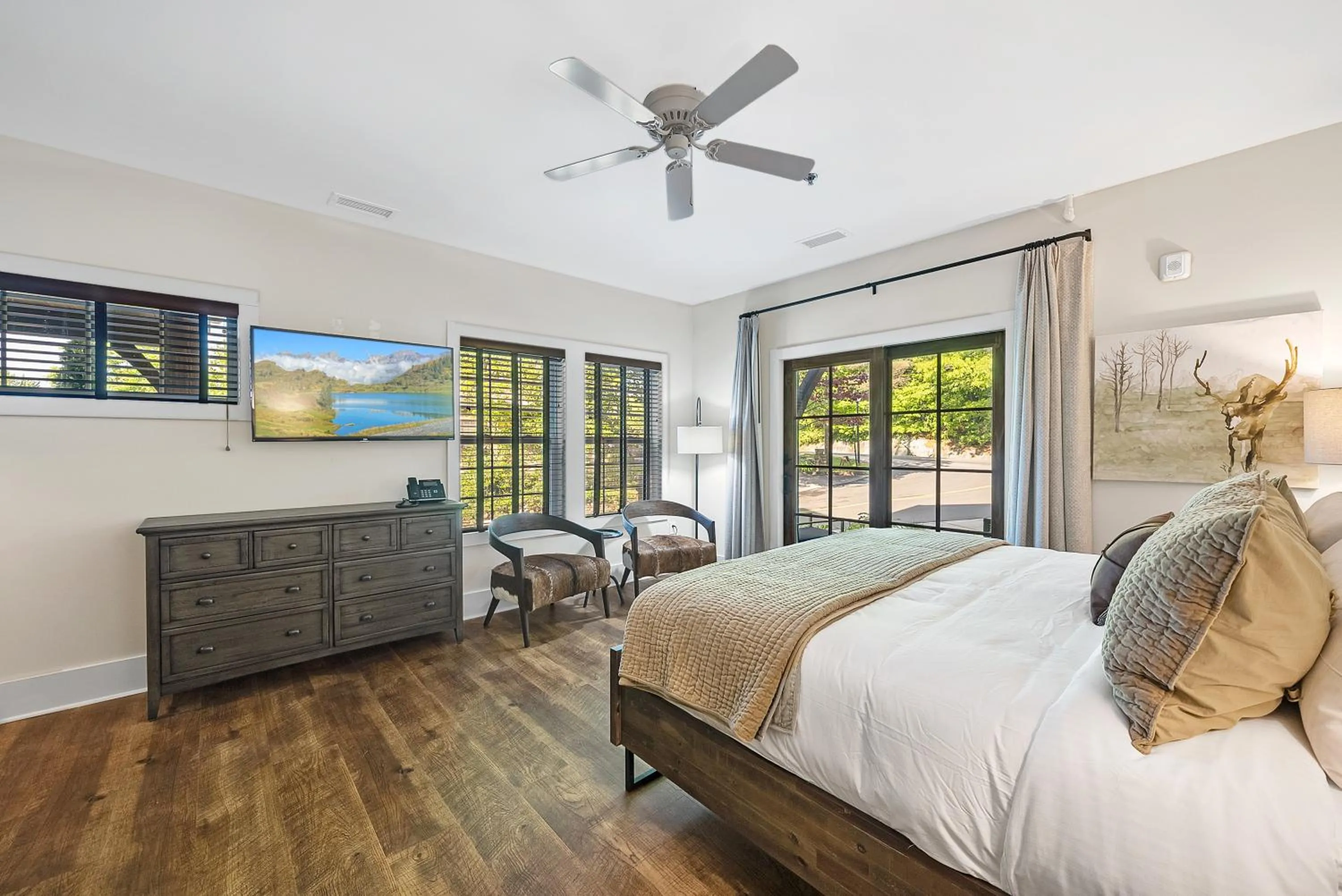 Bed in The Blowing Rock Manor