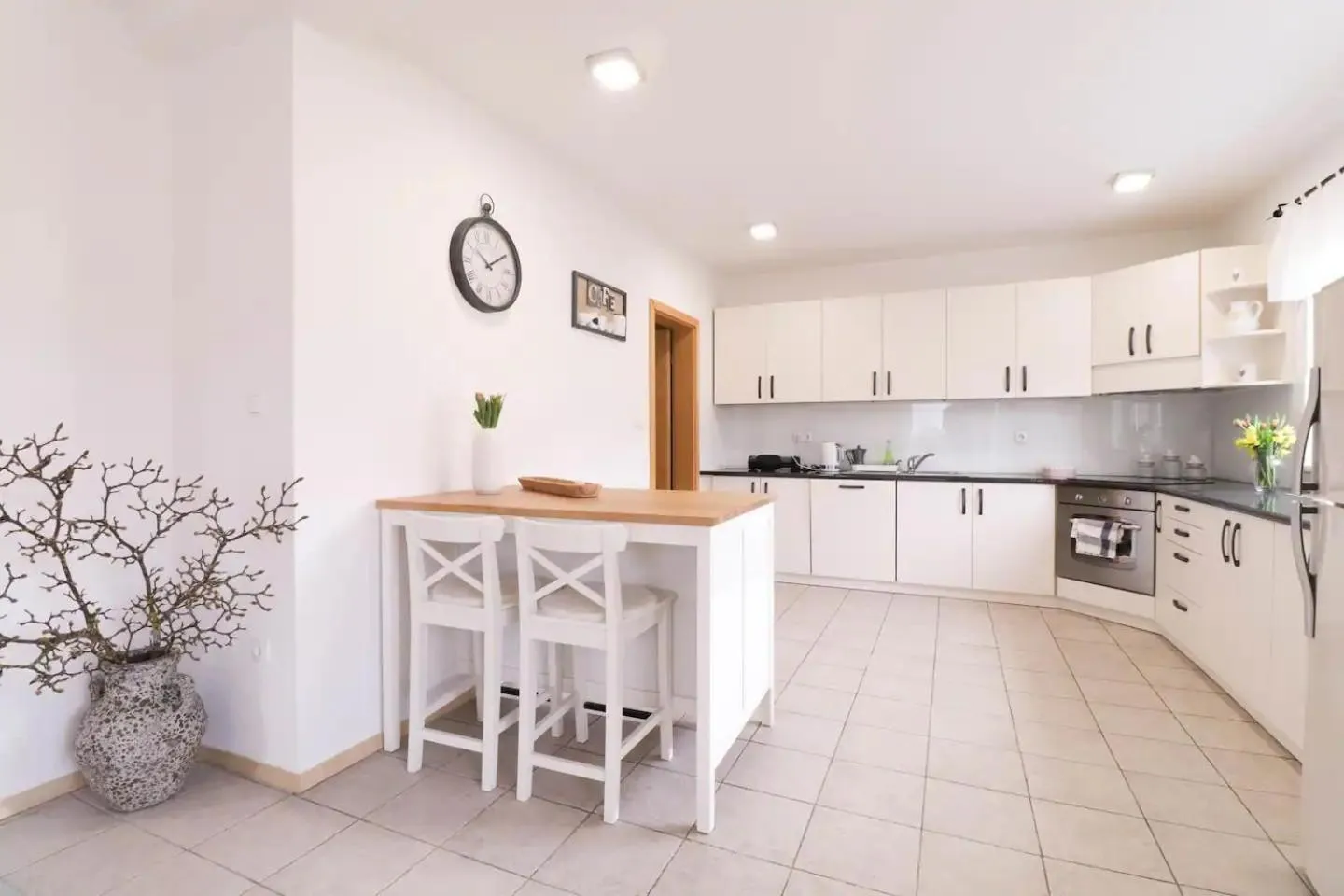 Kitchen or kitchenette in House Eden with Mountain Views