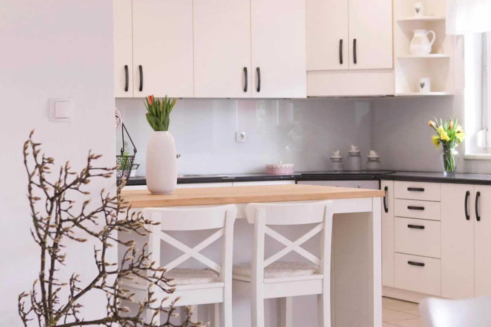 Kitchen or kitchenette in House Eden with Mountain Views