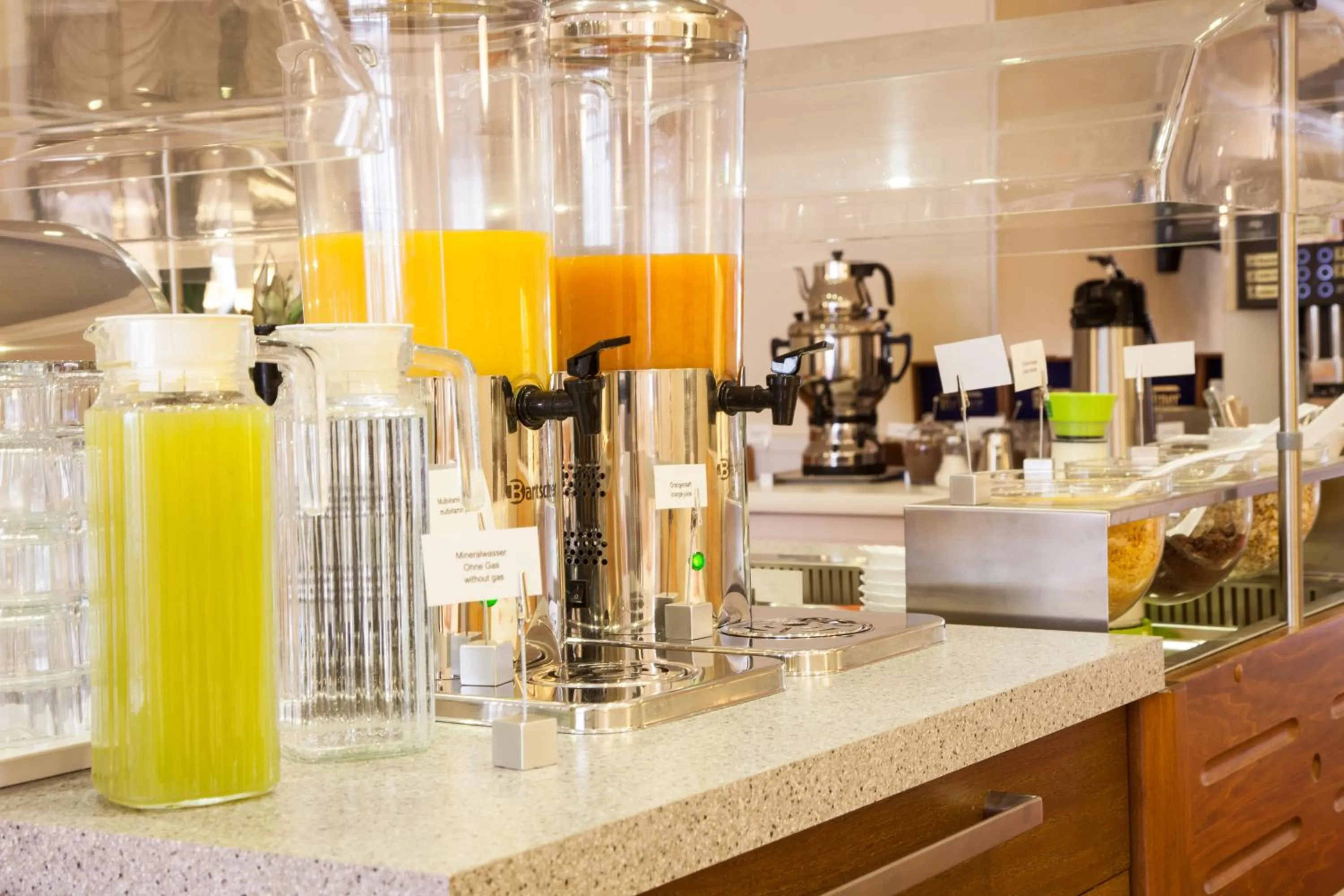 Restaurant/places to eat in Trip Inn Hotel Ariane