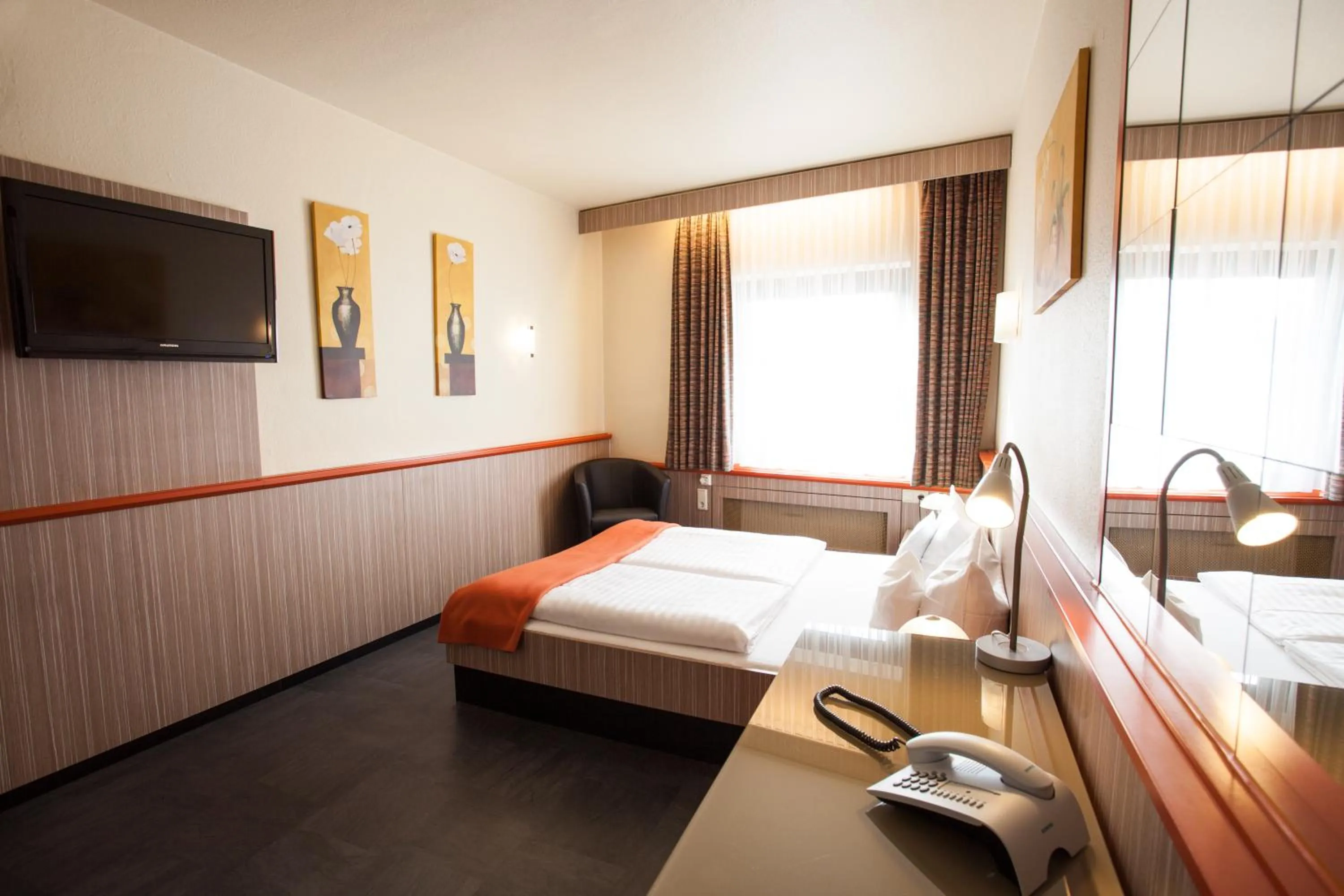 Photo of the whole room, Bed in Trip Inn Hotel Ariane