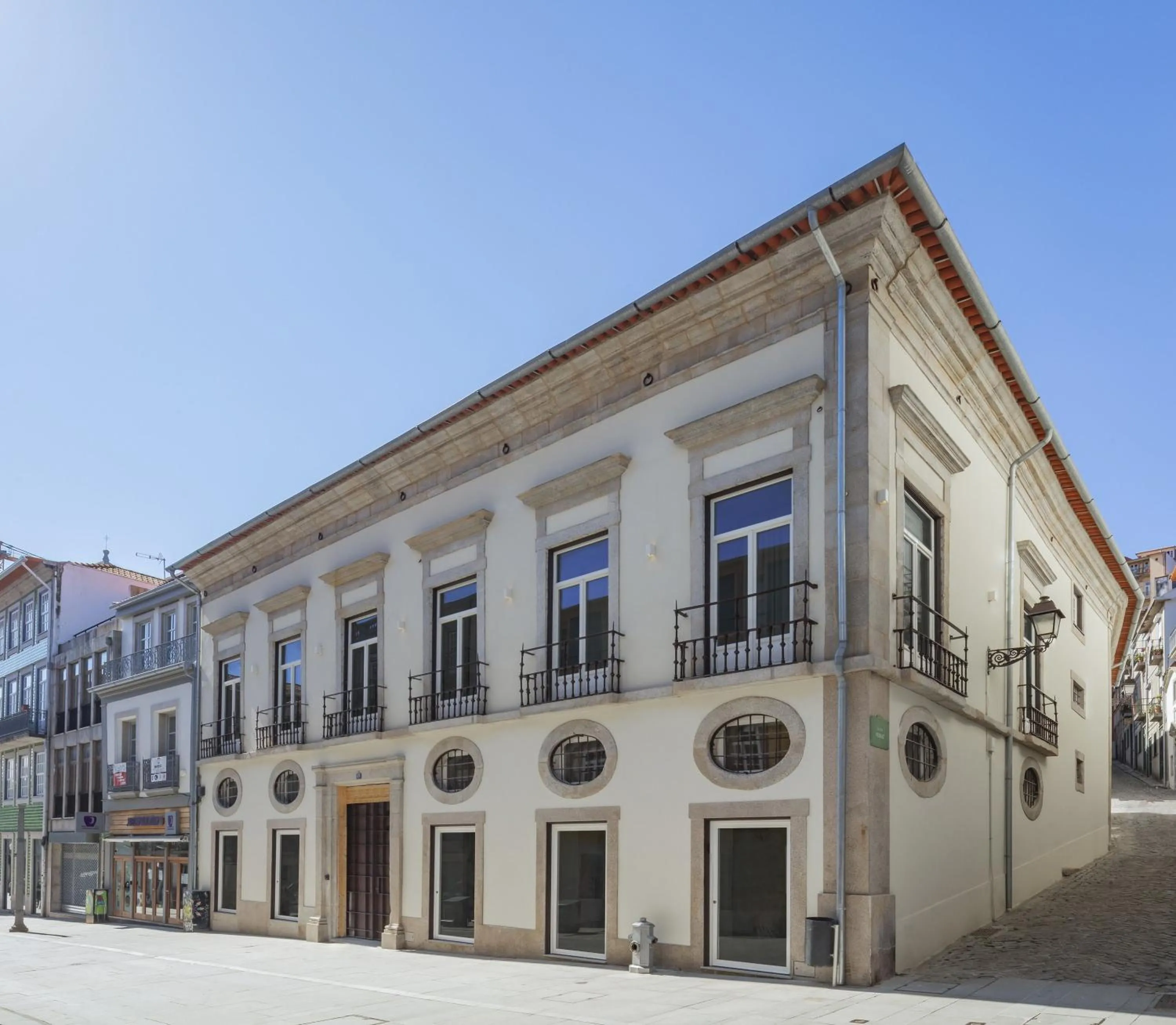 Property building in Casa da Companhia Hotel & Spa, Vignette Collection by IHG