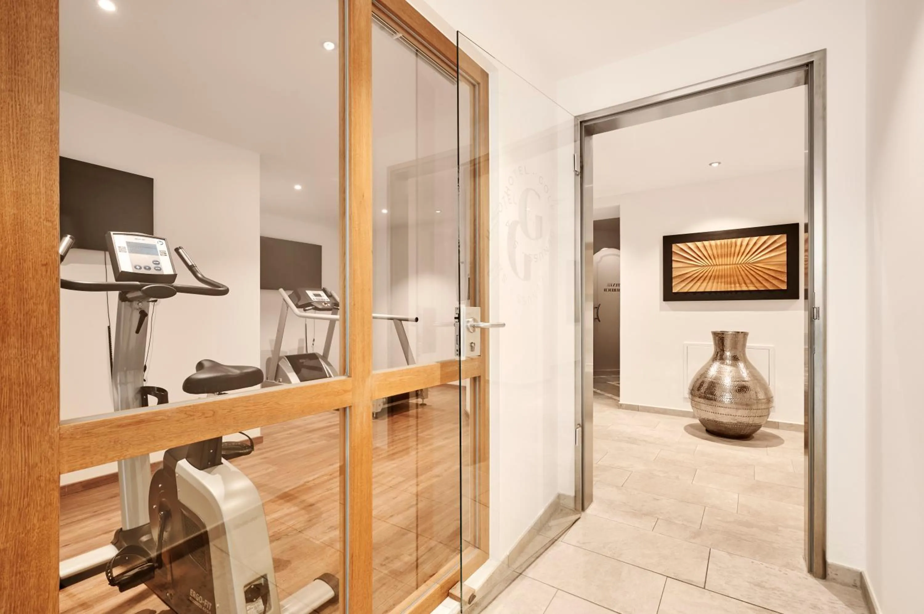 Hotel Auf der Gsteig GmbH