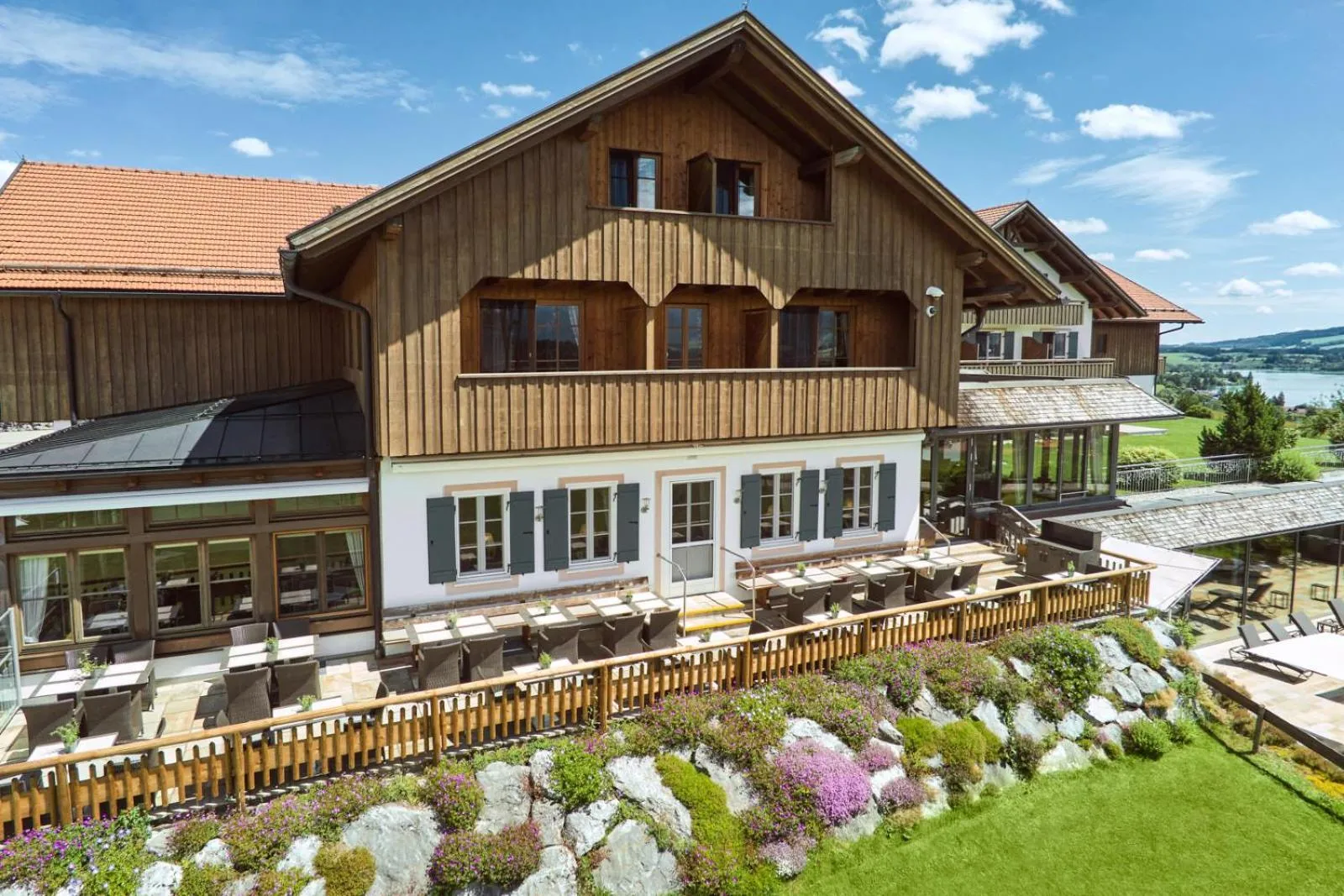 Hotel Auf der Gsteig GmbH