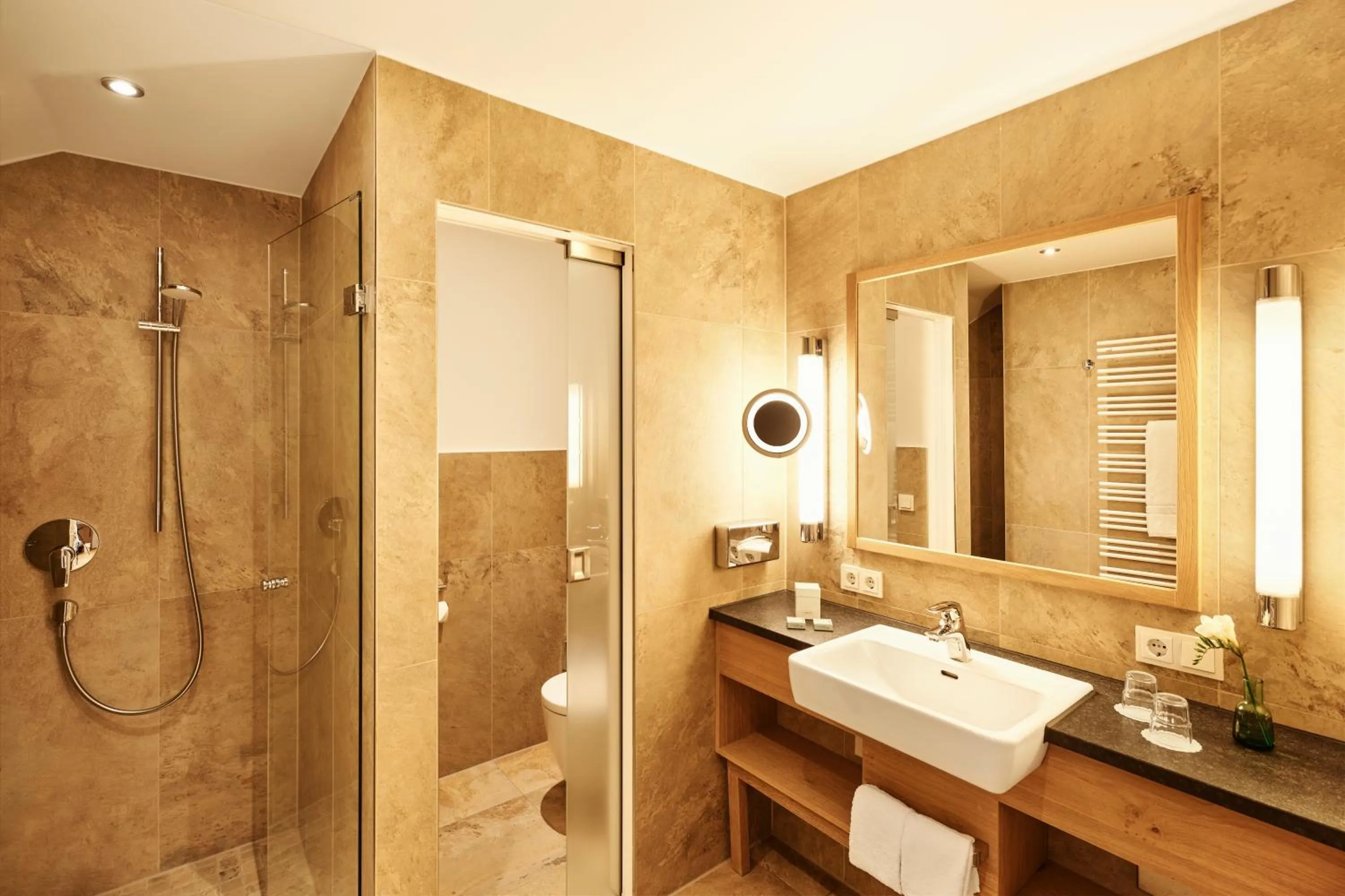 Hotel Auf der Gsteig GmbH