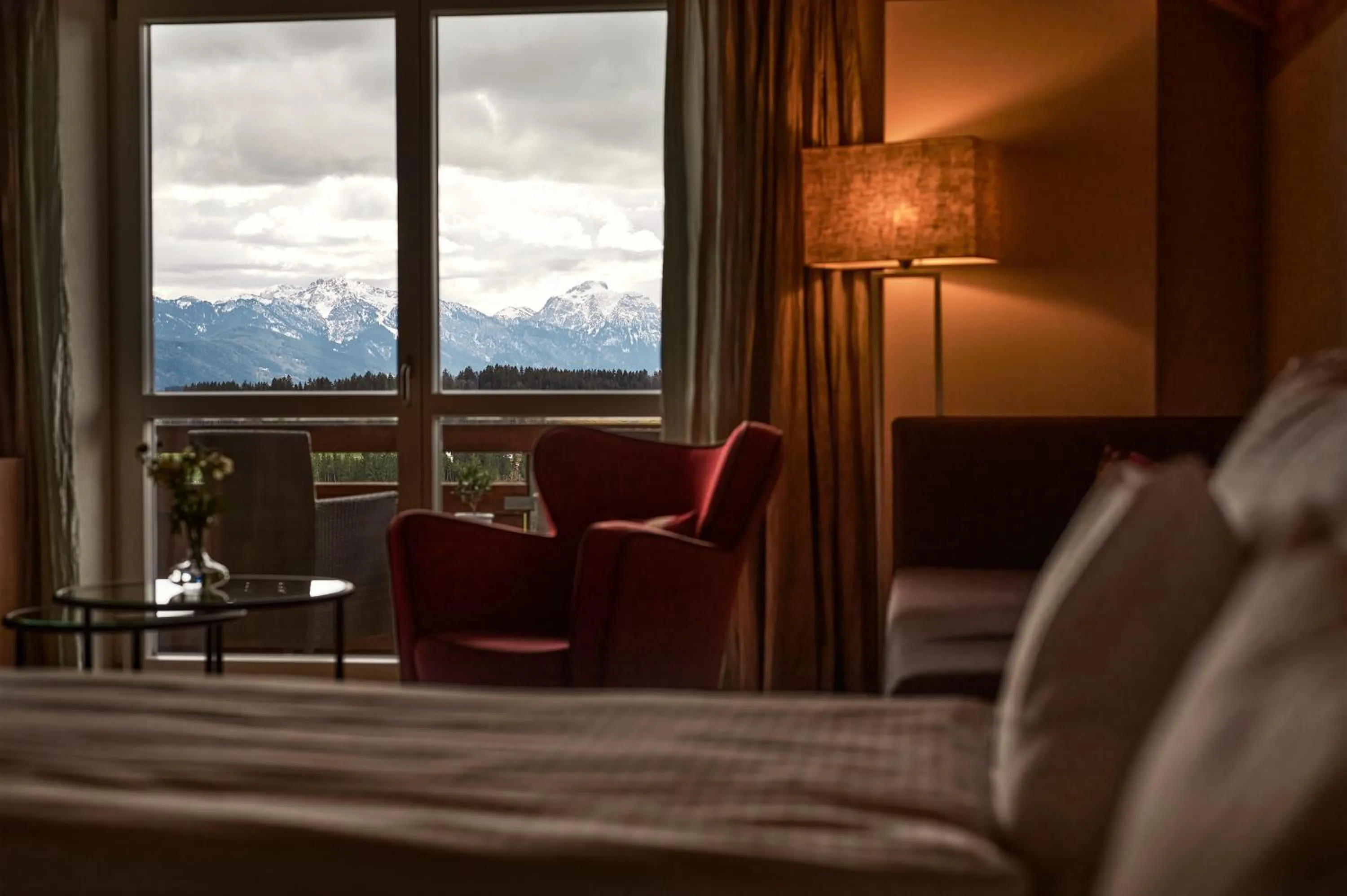 Hotel Auf der Gsteig GmbH