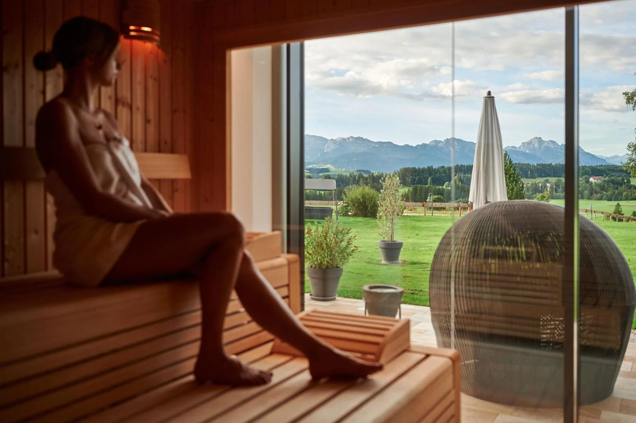 Hotel Auf der Gsteig GmbH