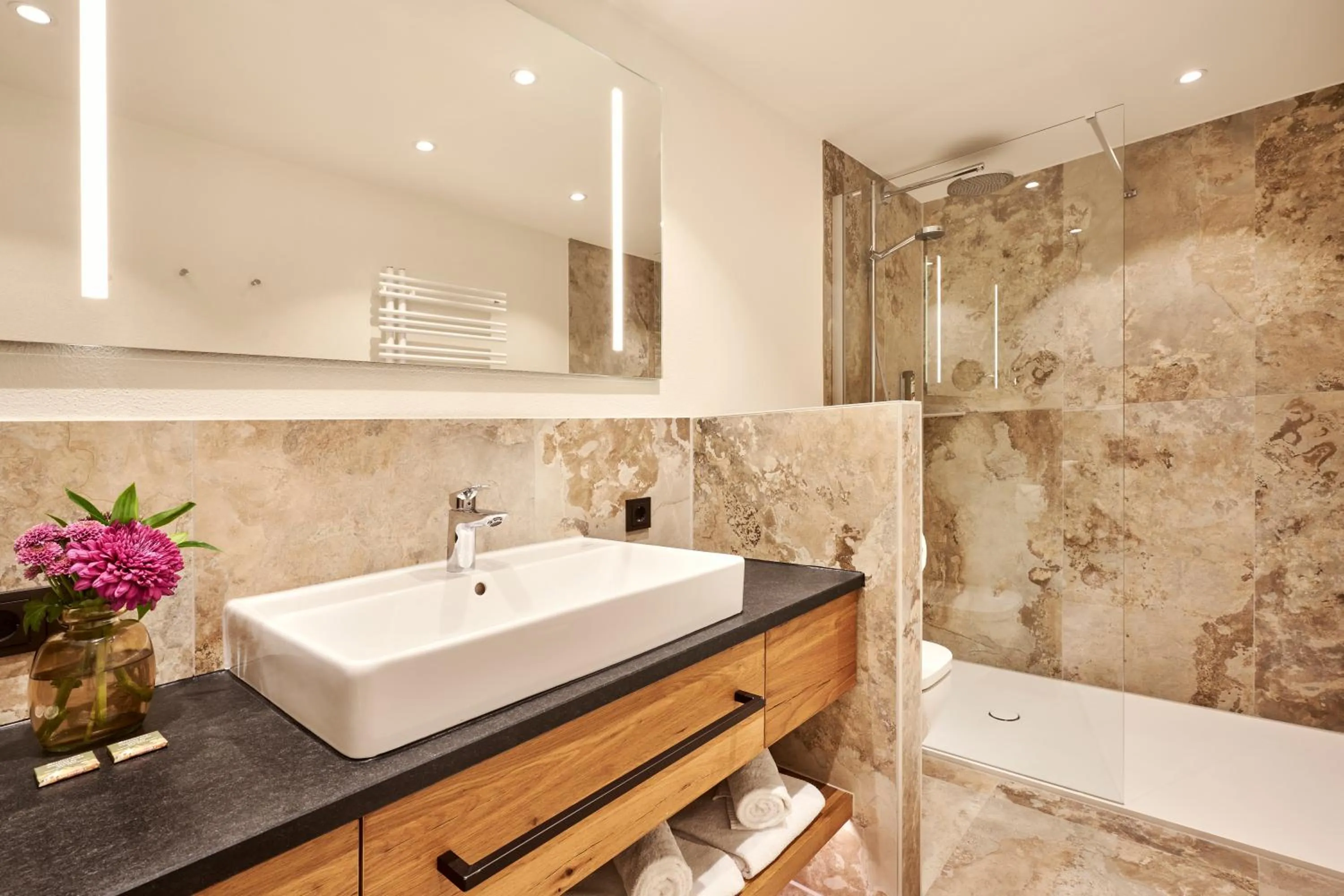 Hotel Auf der Gsteig GmbH