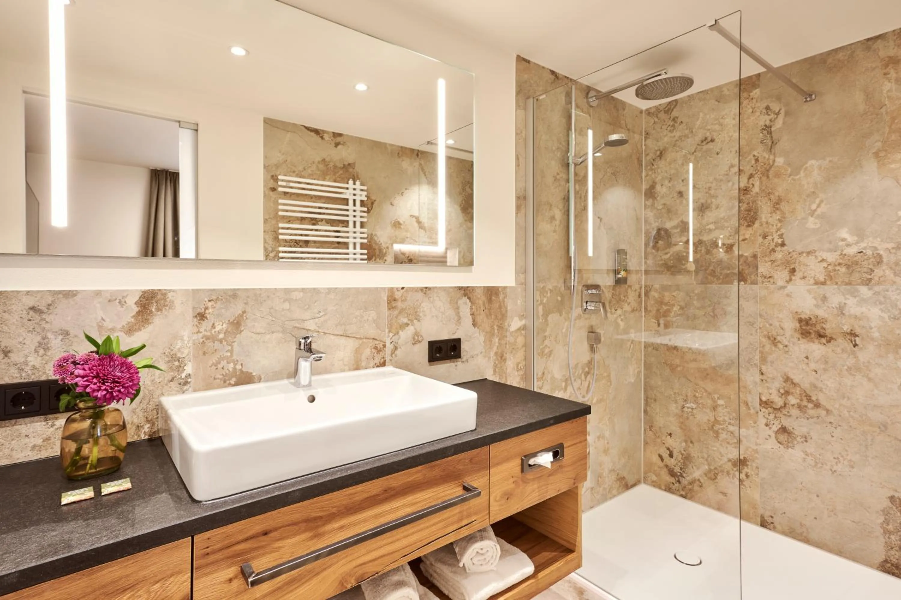 Hotel Auf der Gsteig GmbH