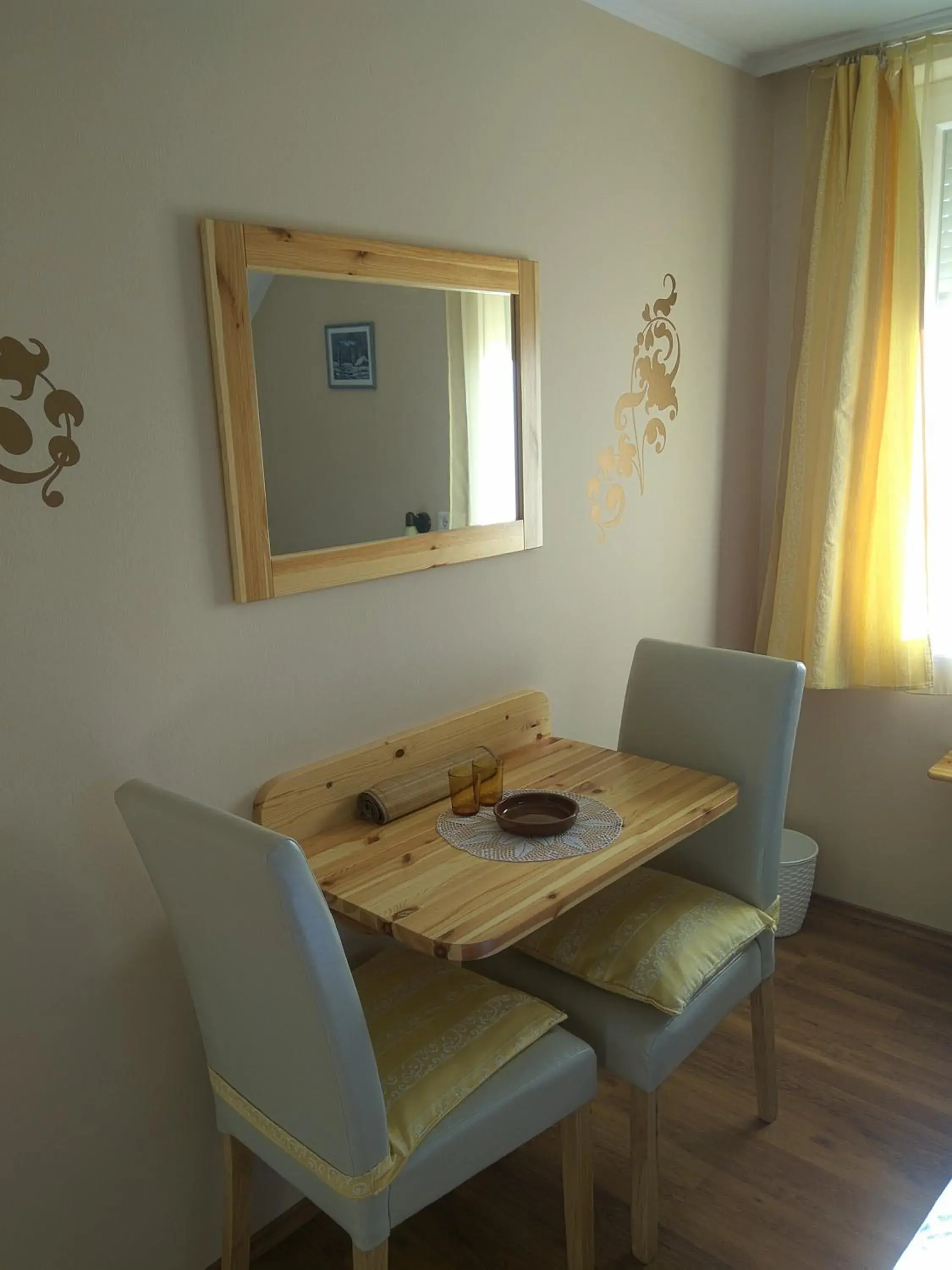 Three-Bedroom Apartment in Forrás-G Vendégház Three-Bedroom Apartment in Forrás-G Vendégház