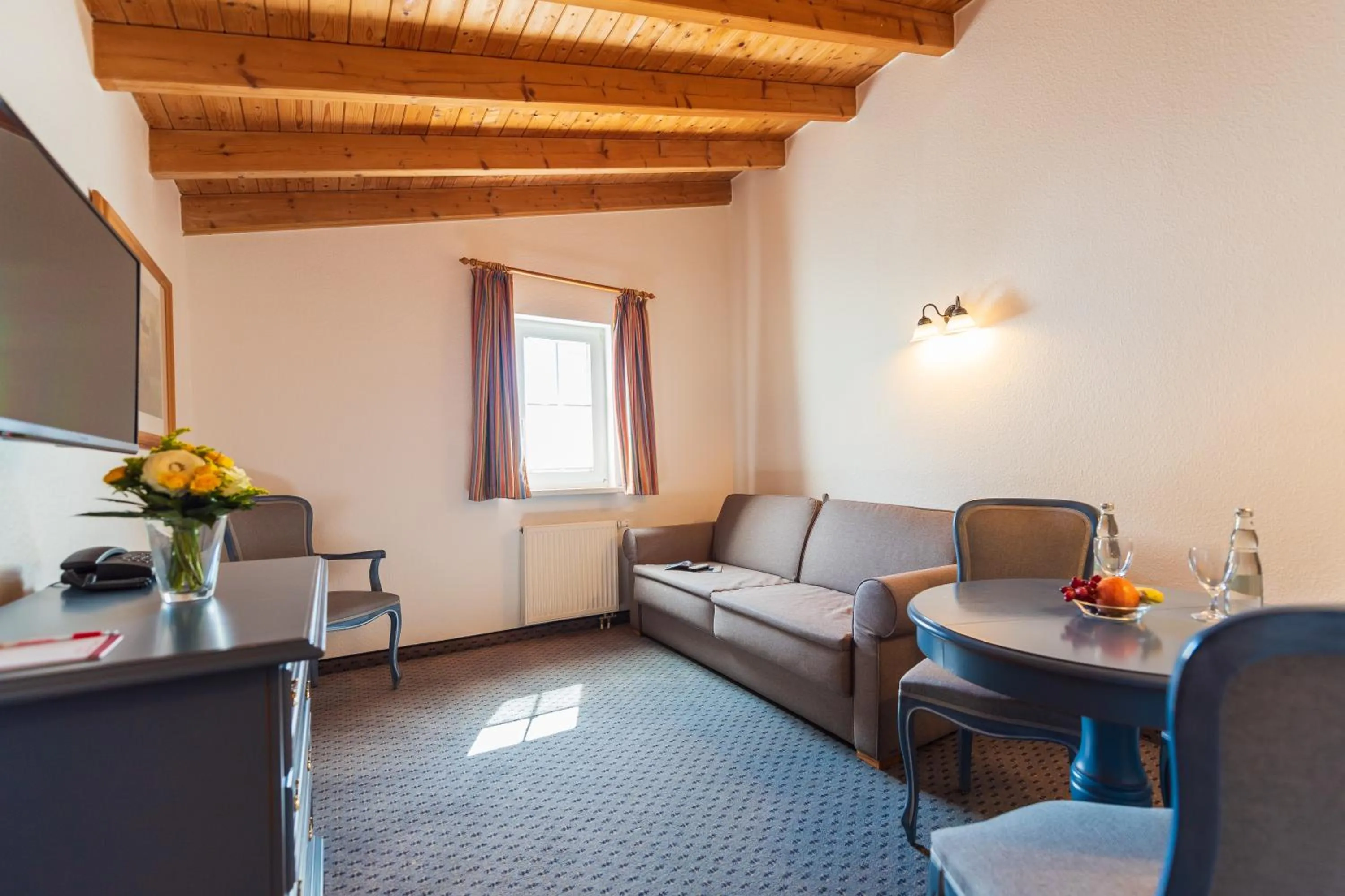 Living room, Bed in Hotel Garni Getreuer Eckart