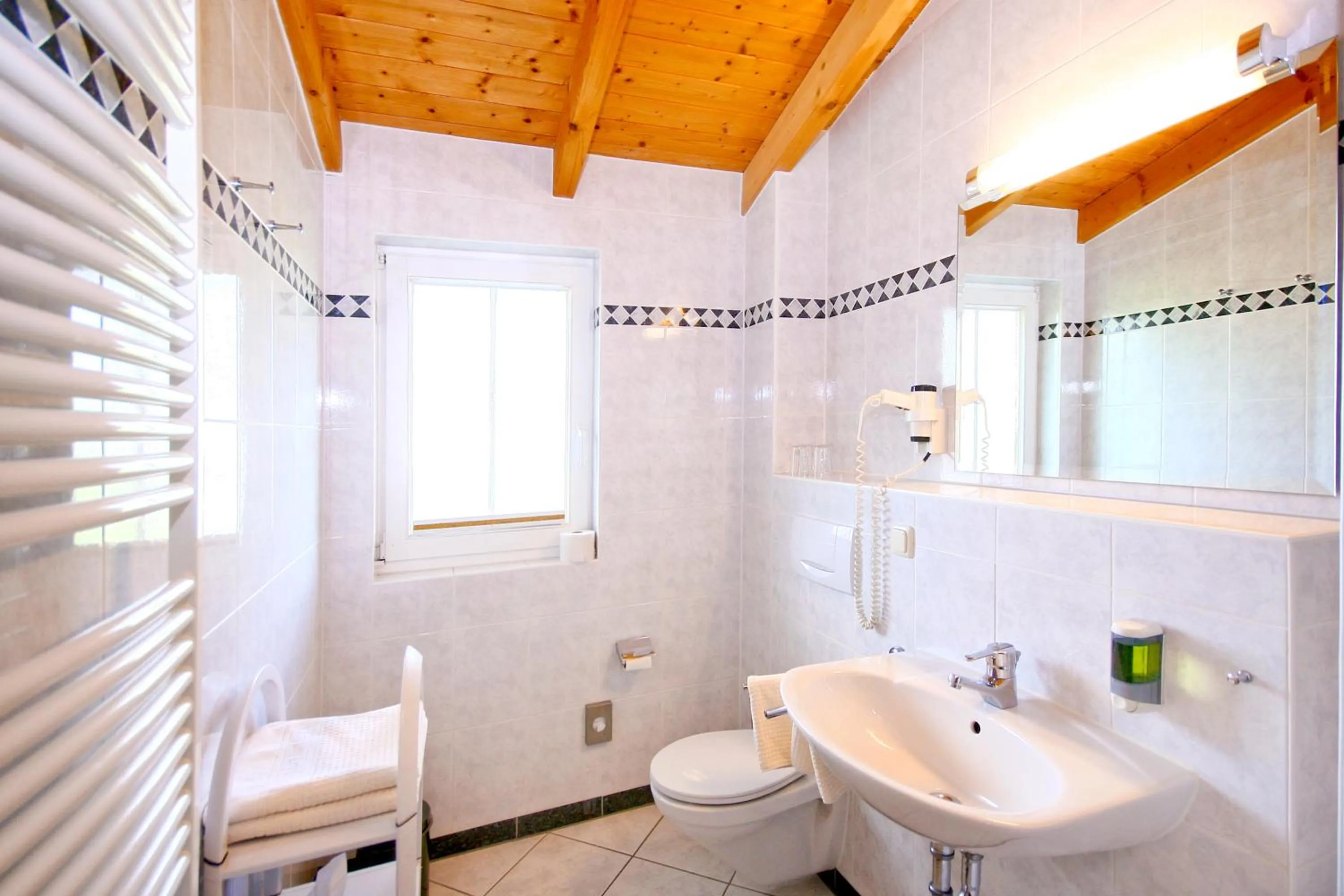 Bathroom in Hotel Garni Getreuer Eckart