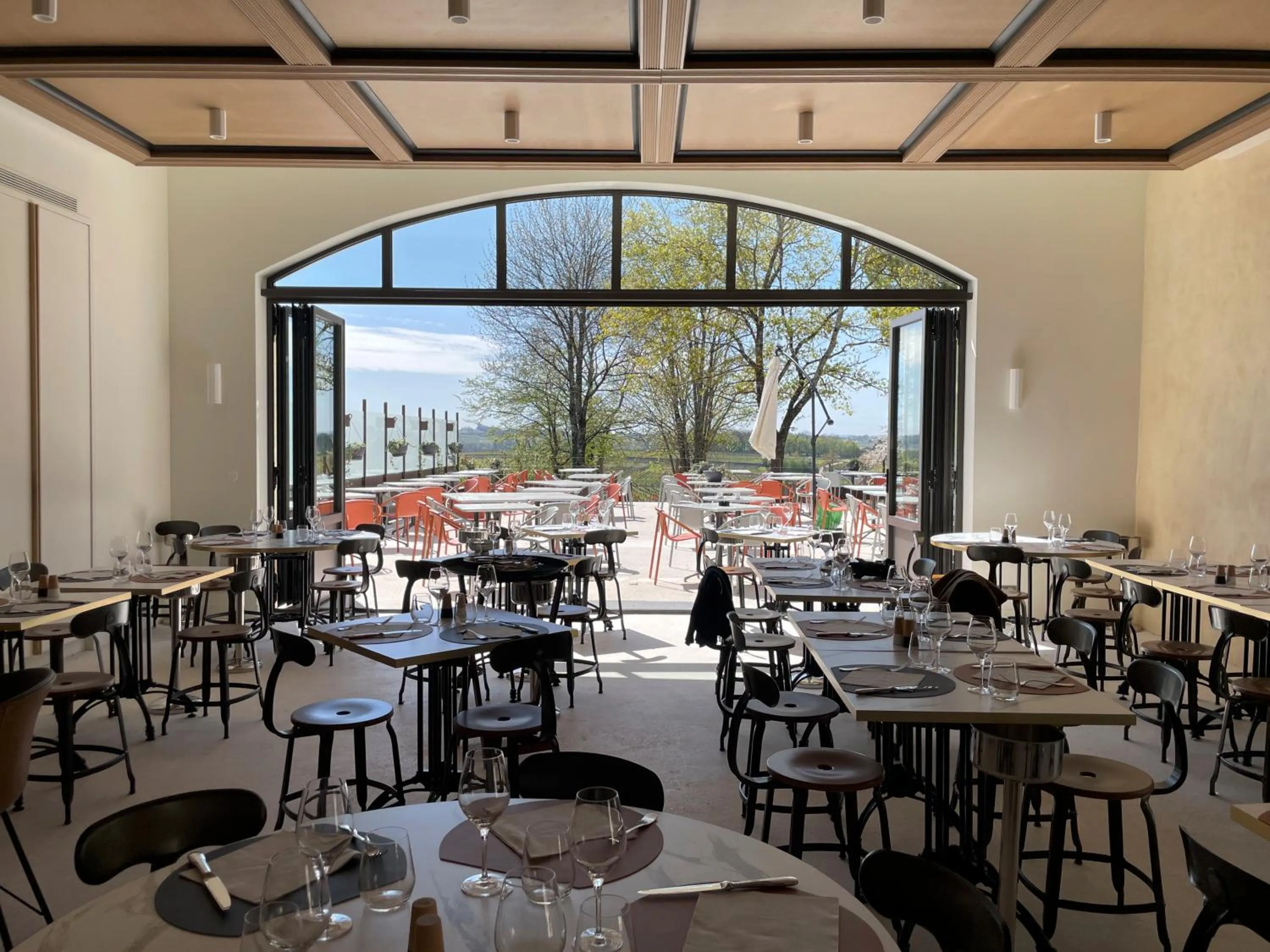 Restaurant/places to eat in AUX DUCS DE SIENNE