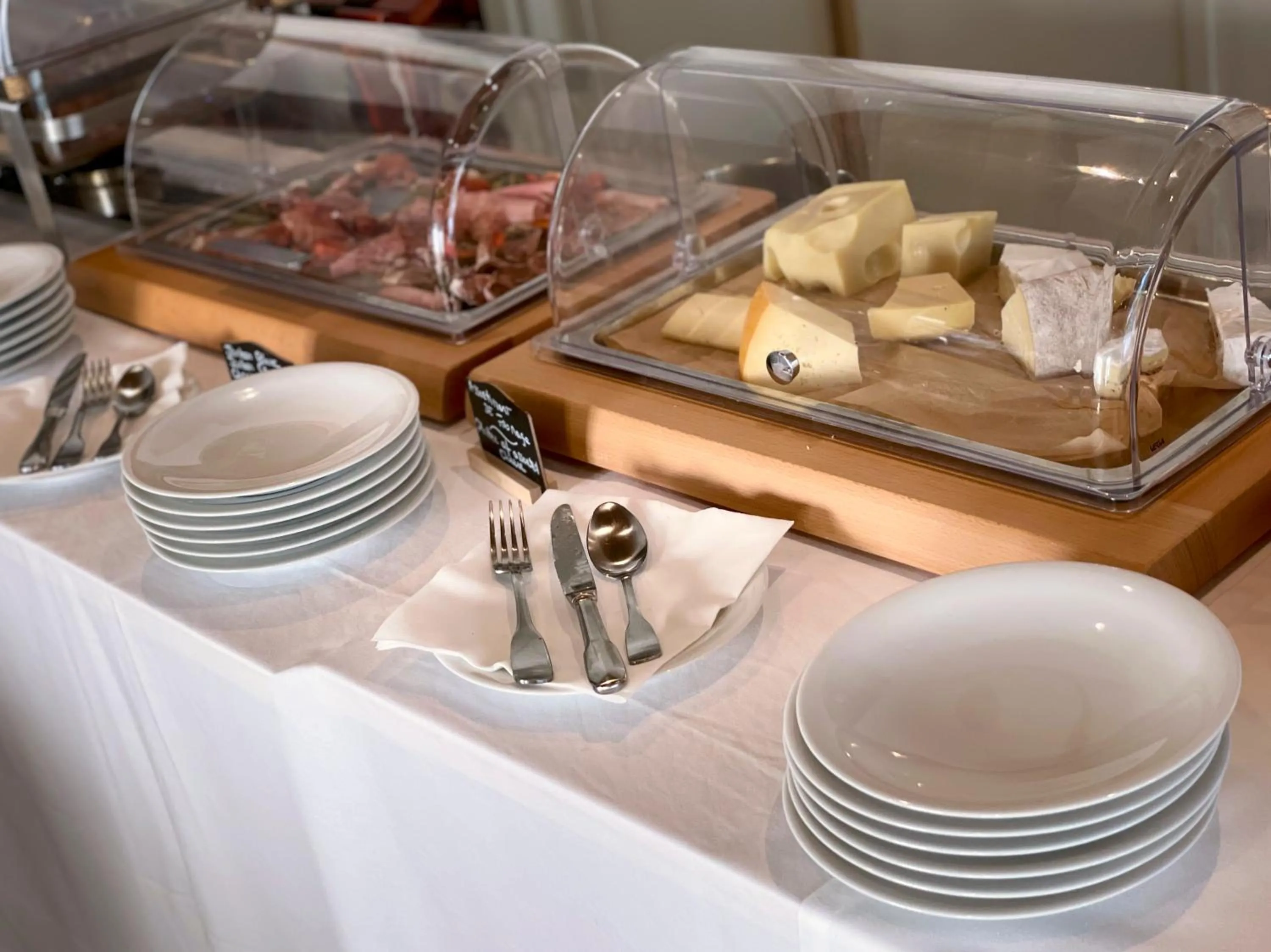 Breakfast in AUX DUCS DE SIENNE