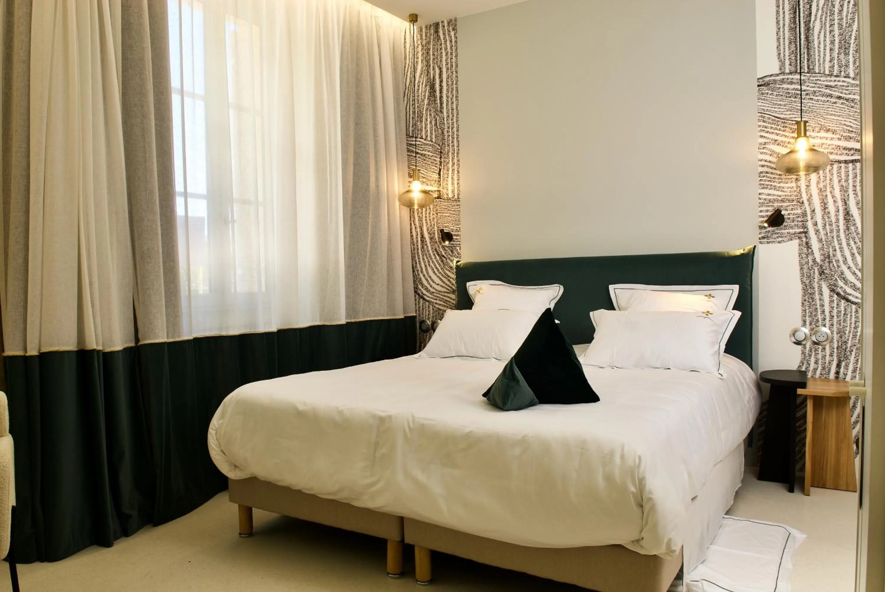 Bed in AUX DUCS DE SIENNE