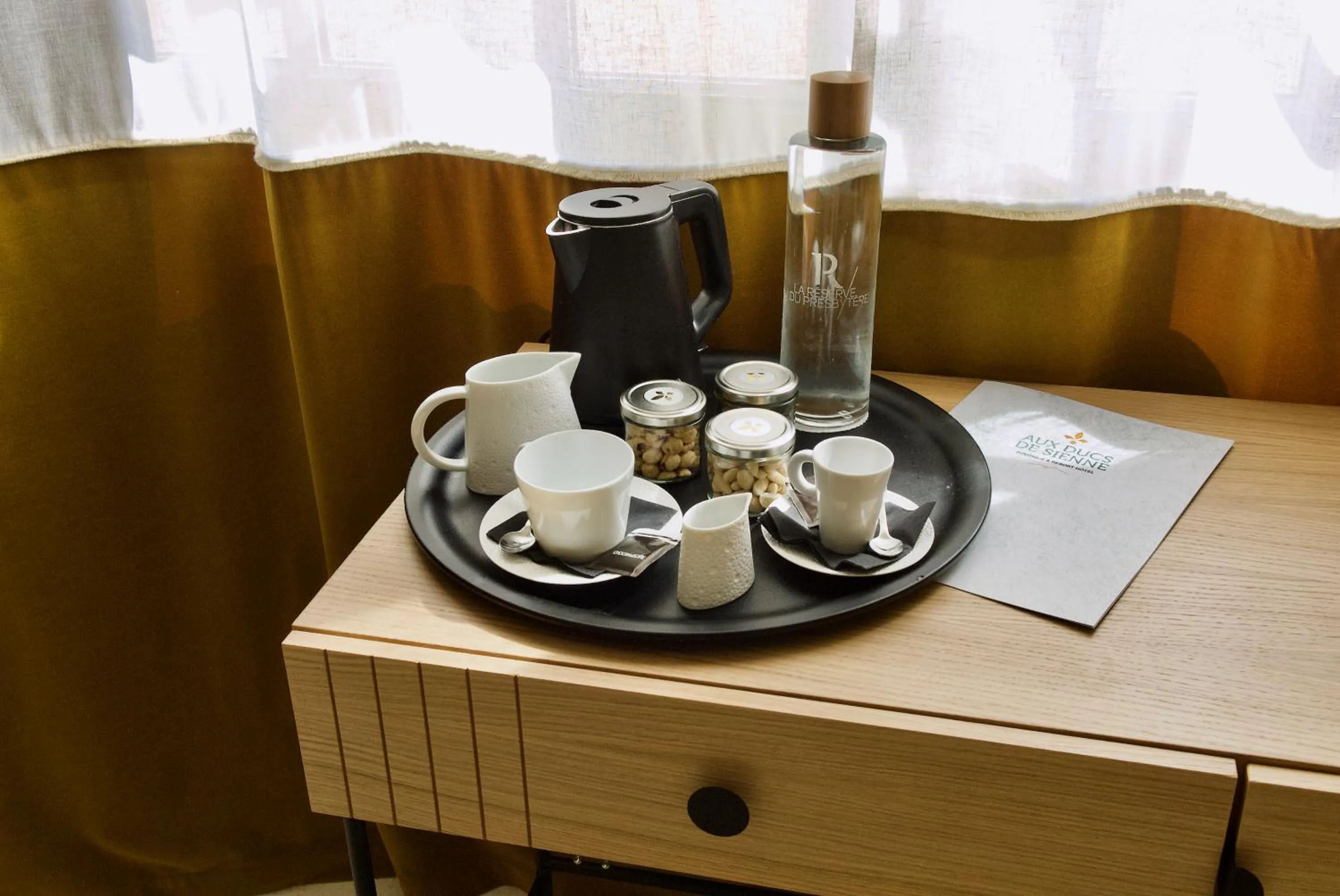 Coffee/tea facilities in AUX DUCS DE SIENNE