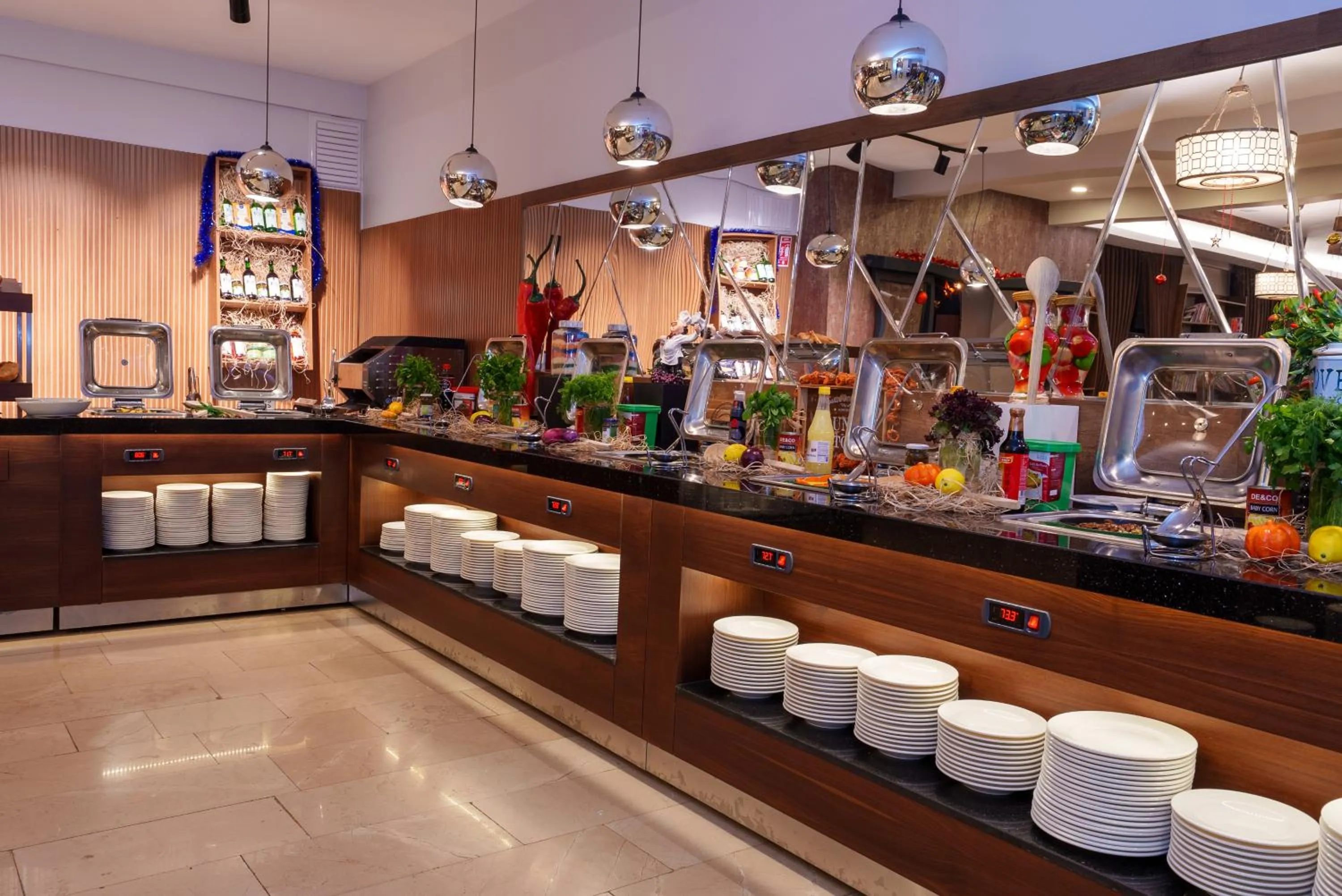 Food and drinks in Library Hotel Erciyes