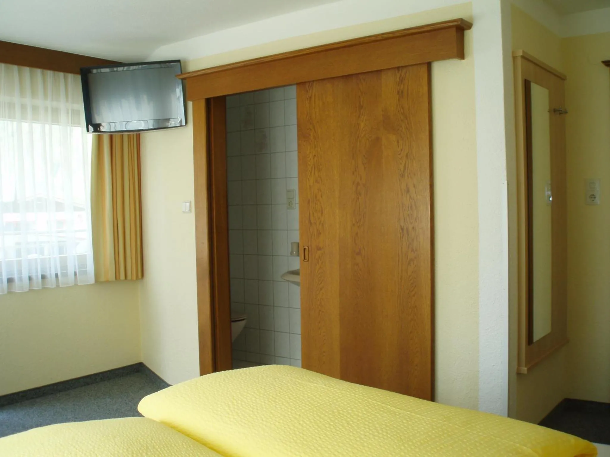 Photo of the whole room, Bed in Haus Wiesenblick