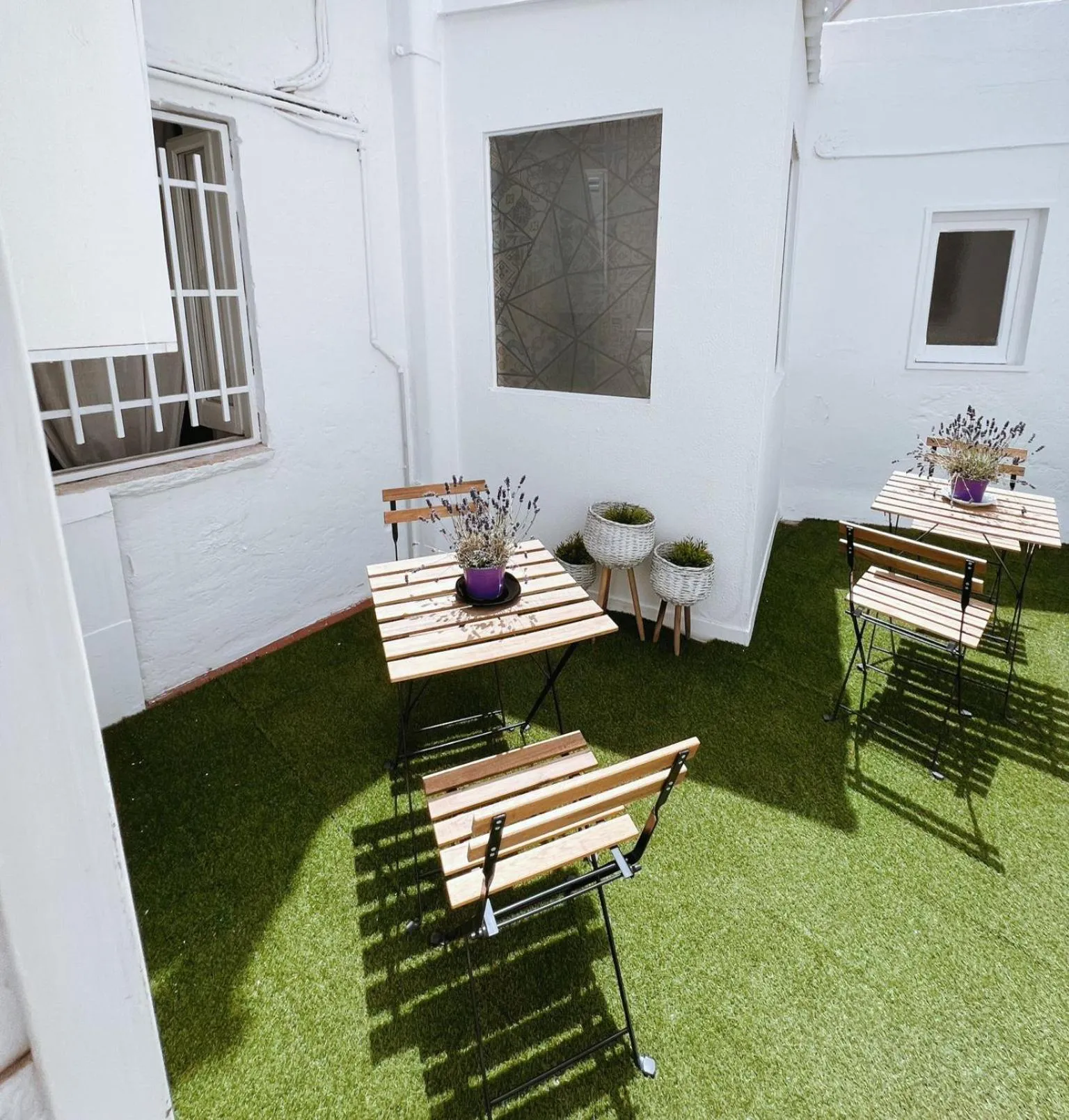 Inner courtyard view in DEAS B&B