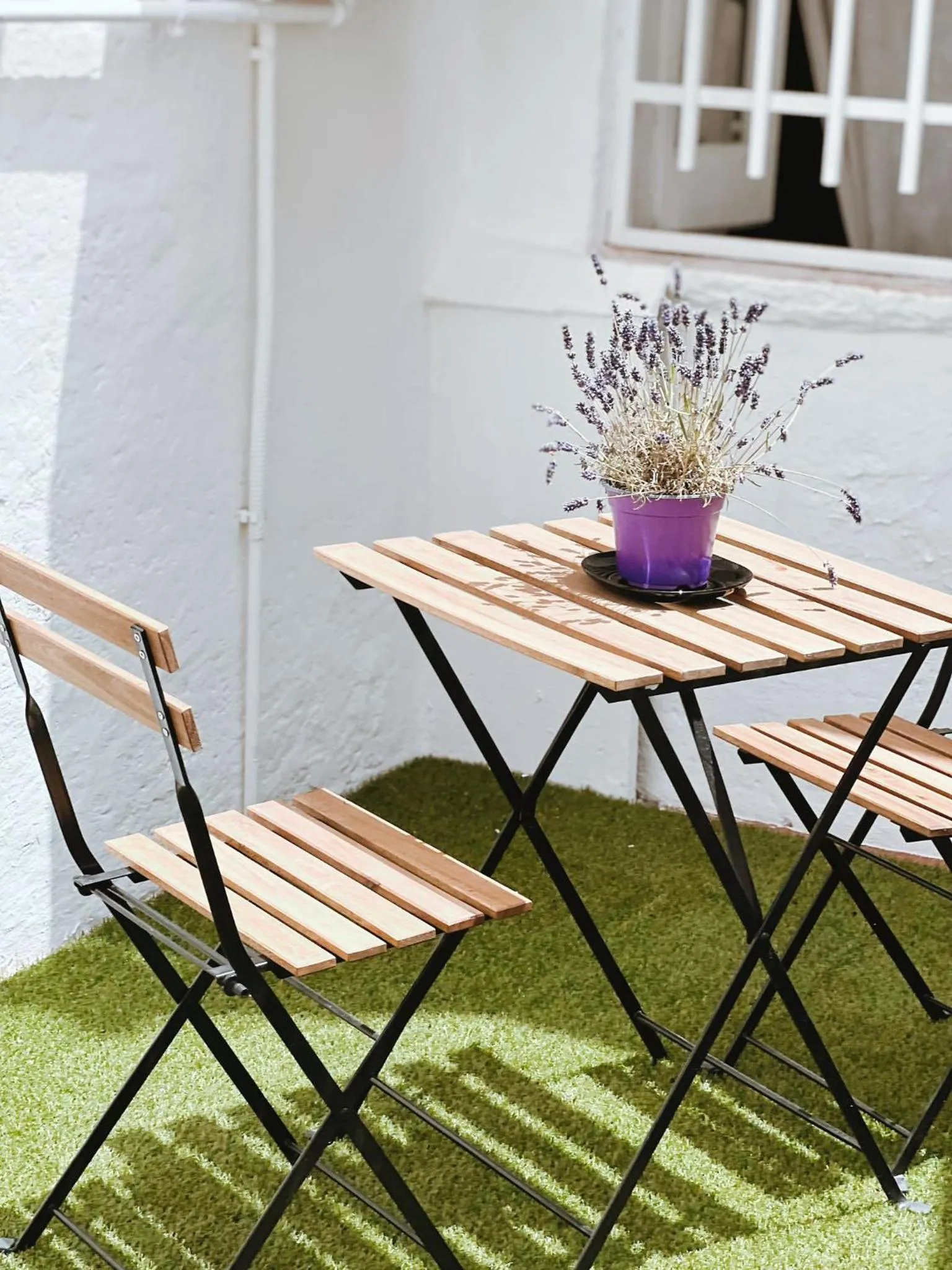 Inner courtyard view in DEAS B&B