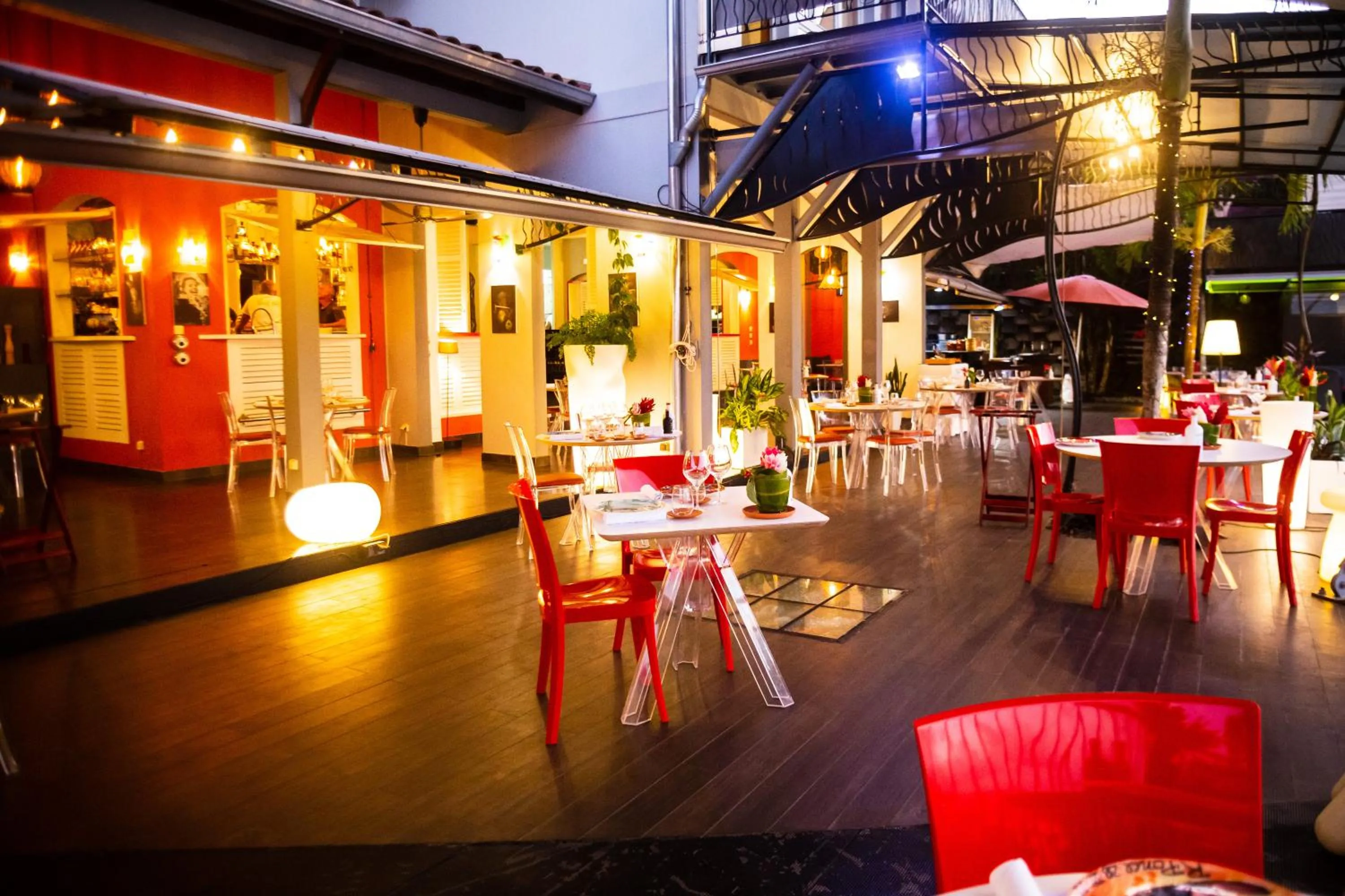 Restaurant/places to eat in La Suite Villa