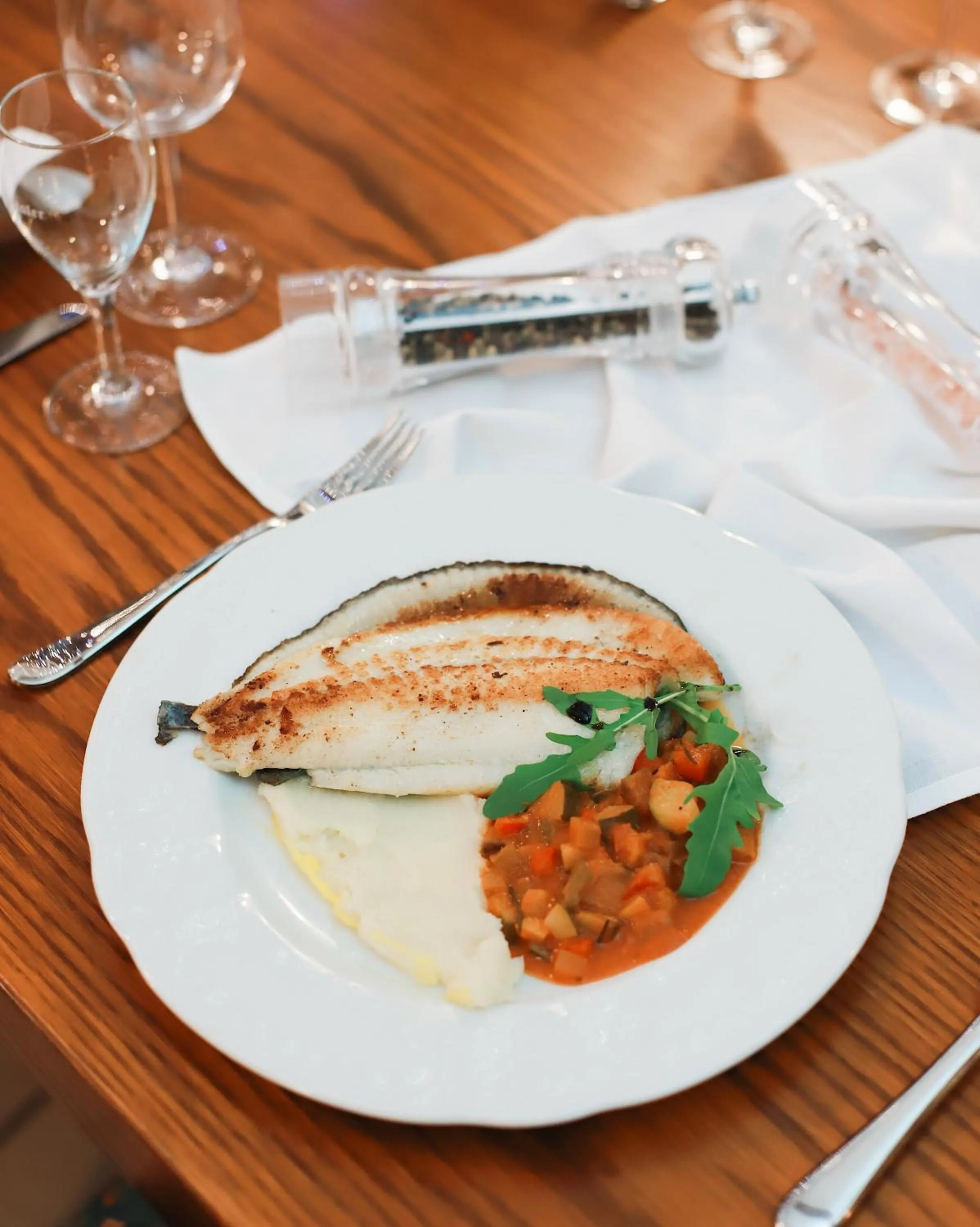 Restaurant/places to eat in Hotel Rathausglöckel