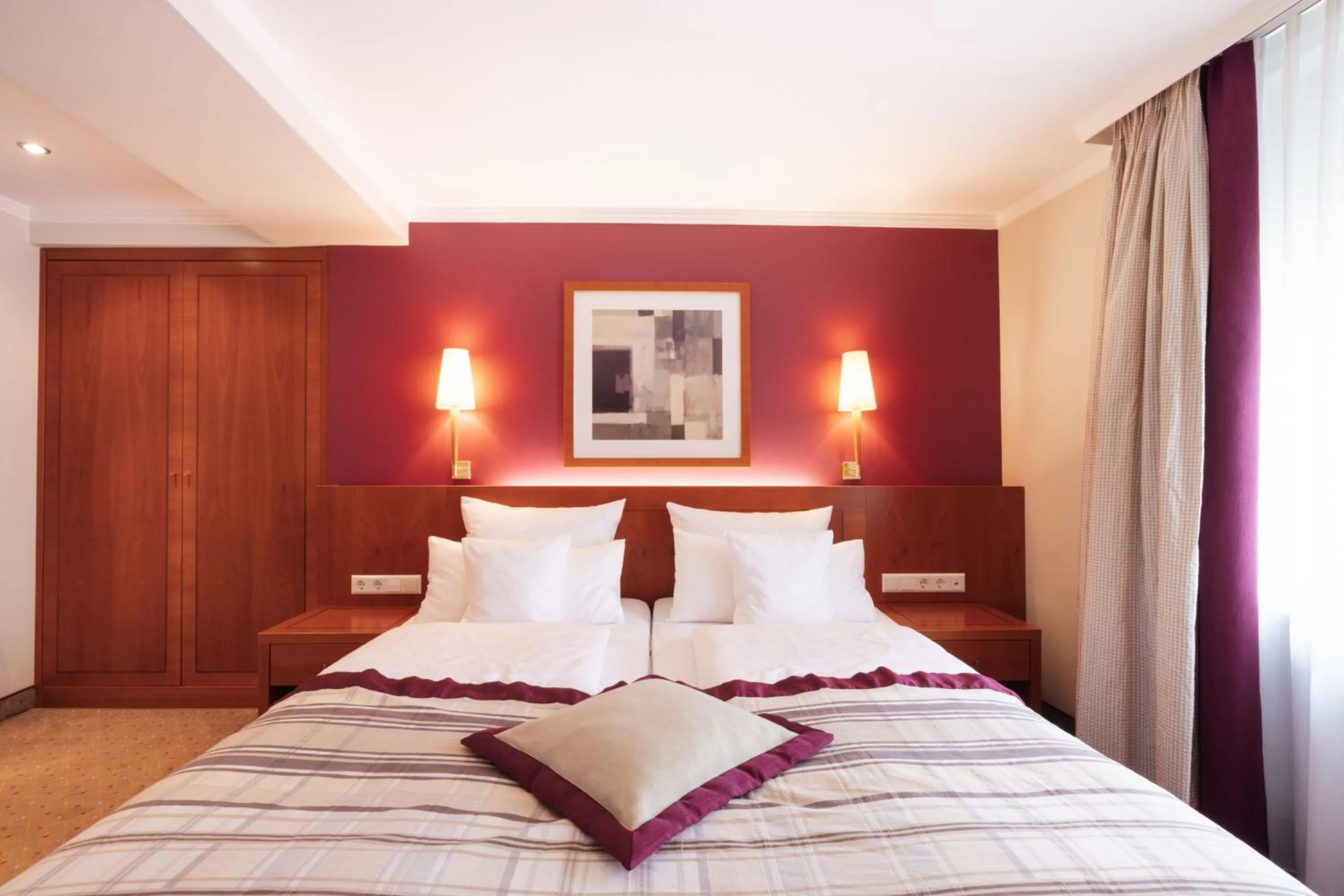 Photo of the whole room, Bed in Hotel Lindauer Hof