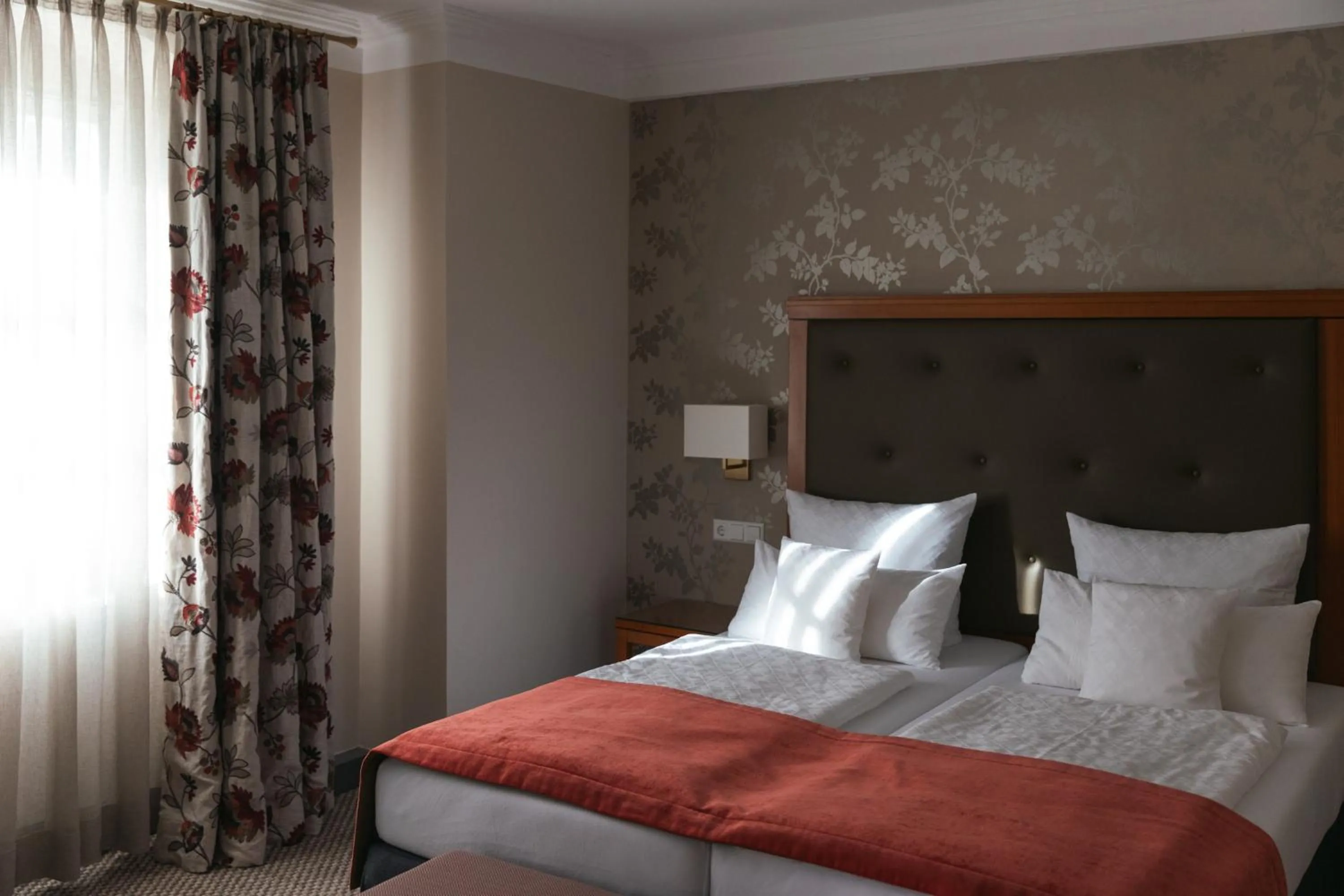 Photo of the whole room, Bed in Hotel Lindauer Hof