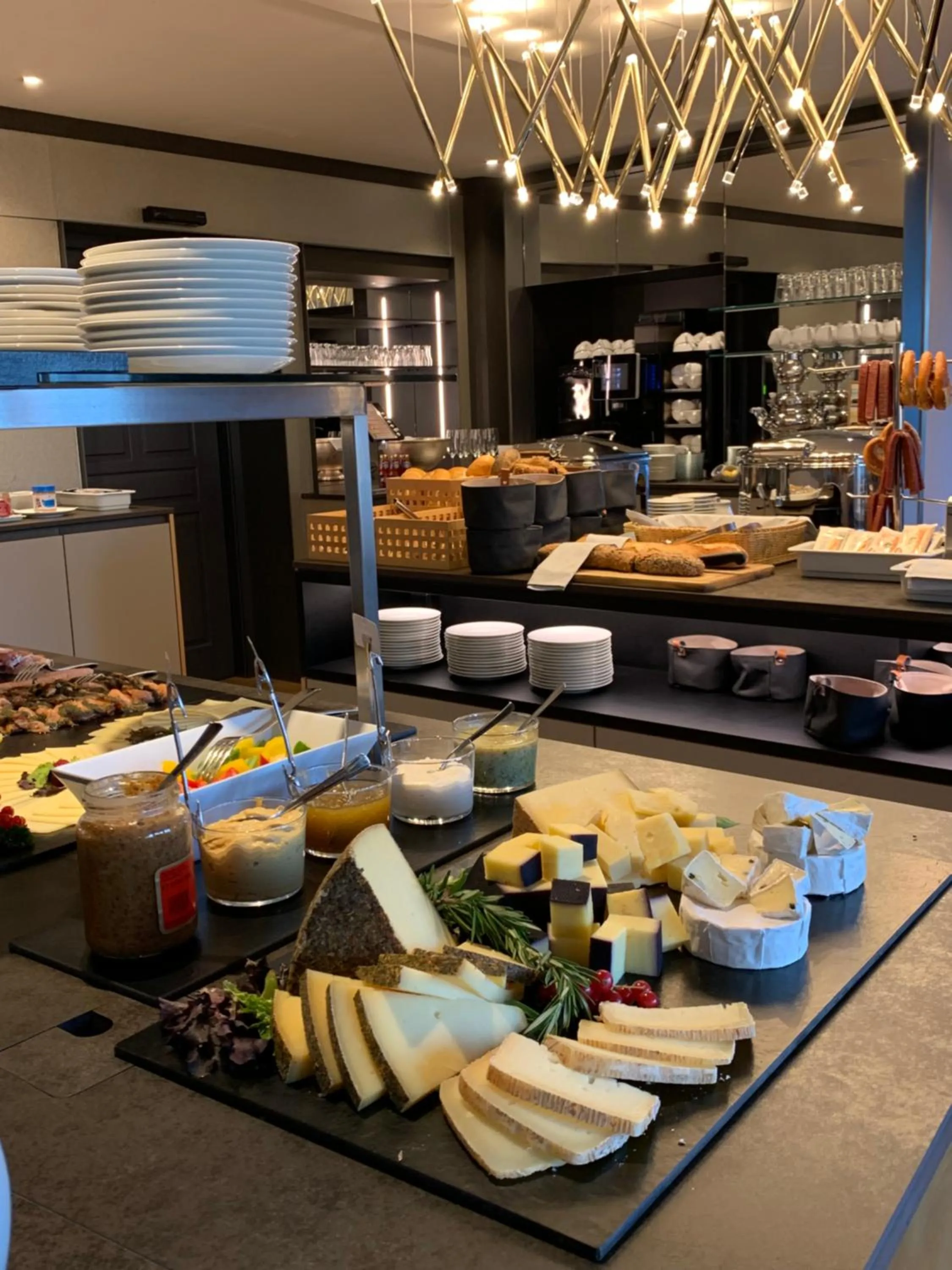 Buffet breakfast in Hotel Lindauer Hof