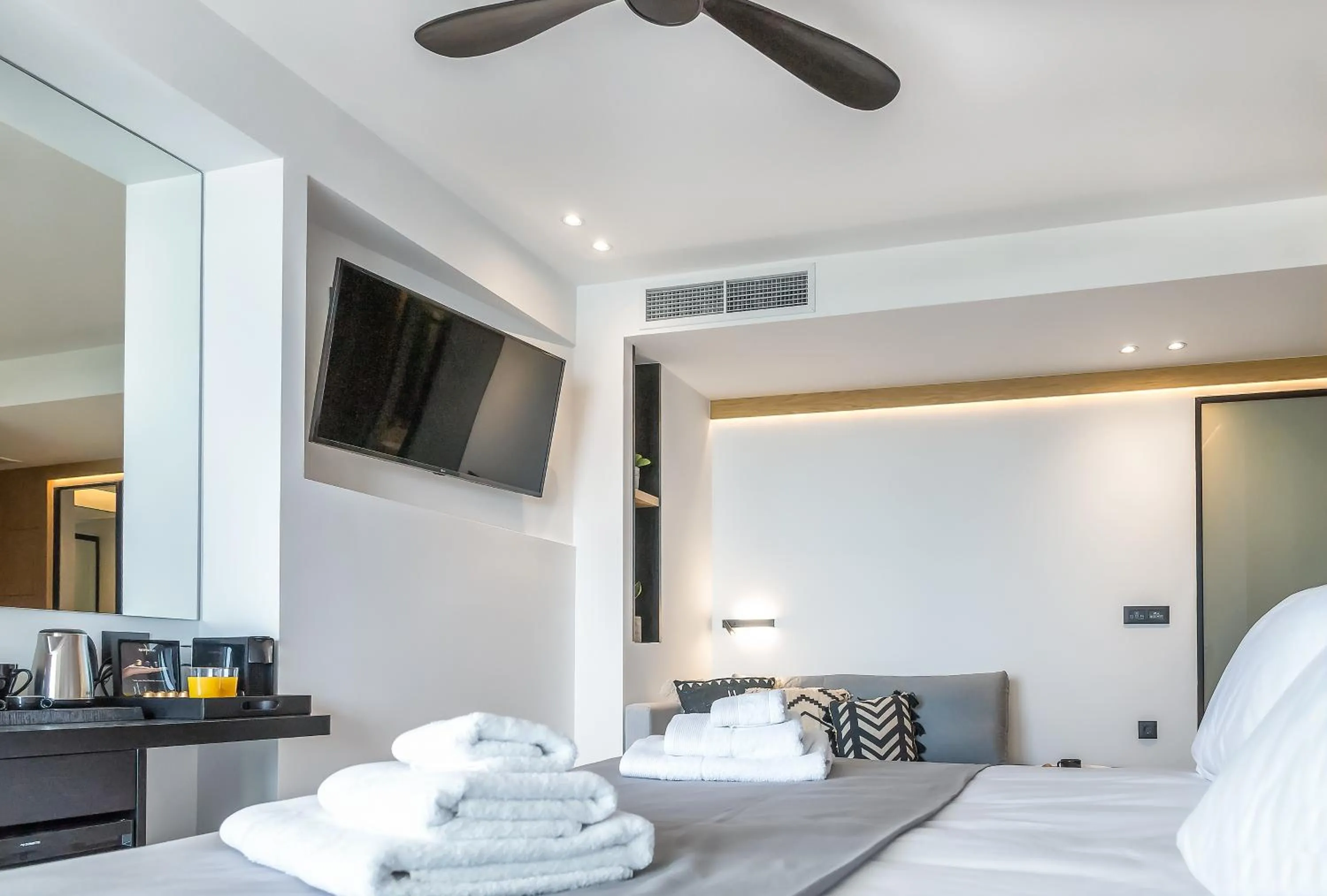 Bed in SAVUS Boutique Hotel