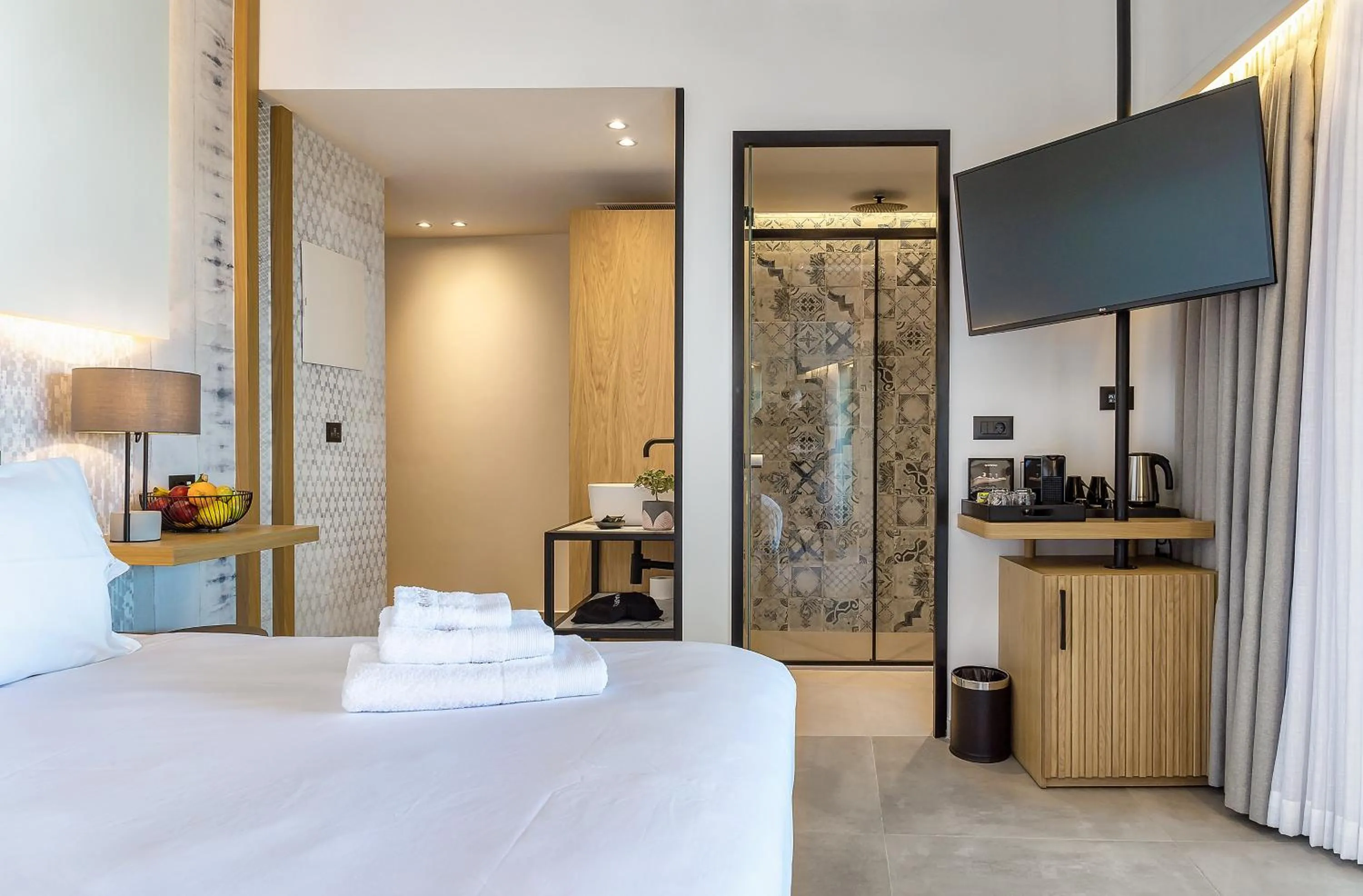 Bed in SAVUS Boutique Hotel