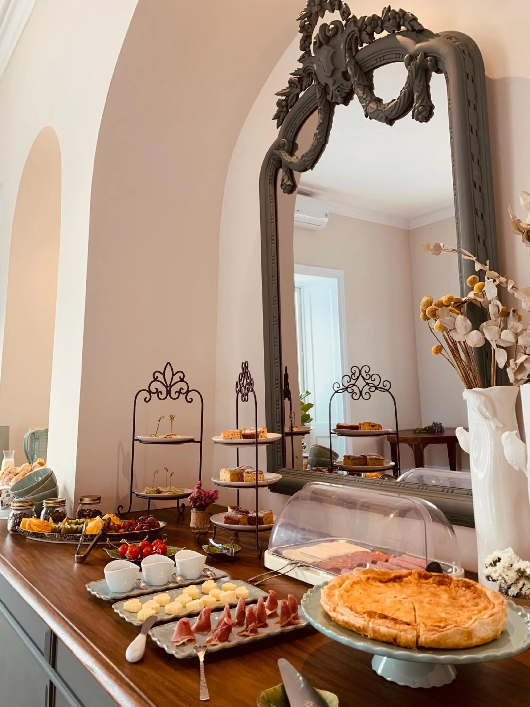 Breakfast in Casa do Pateo - Charming House Azores