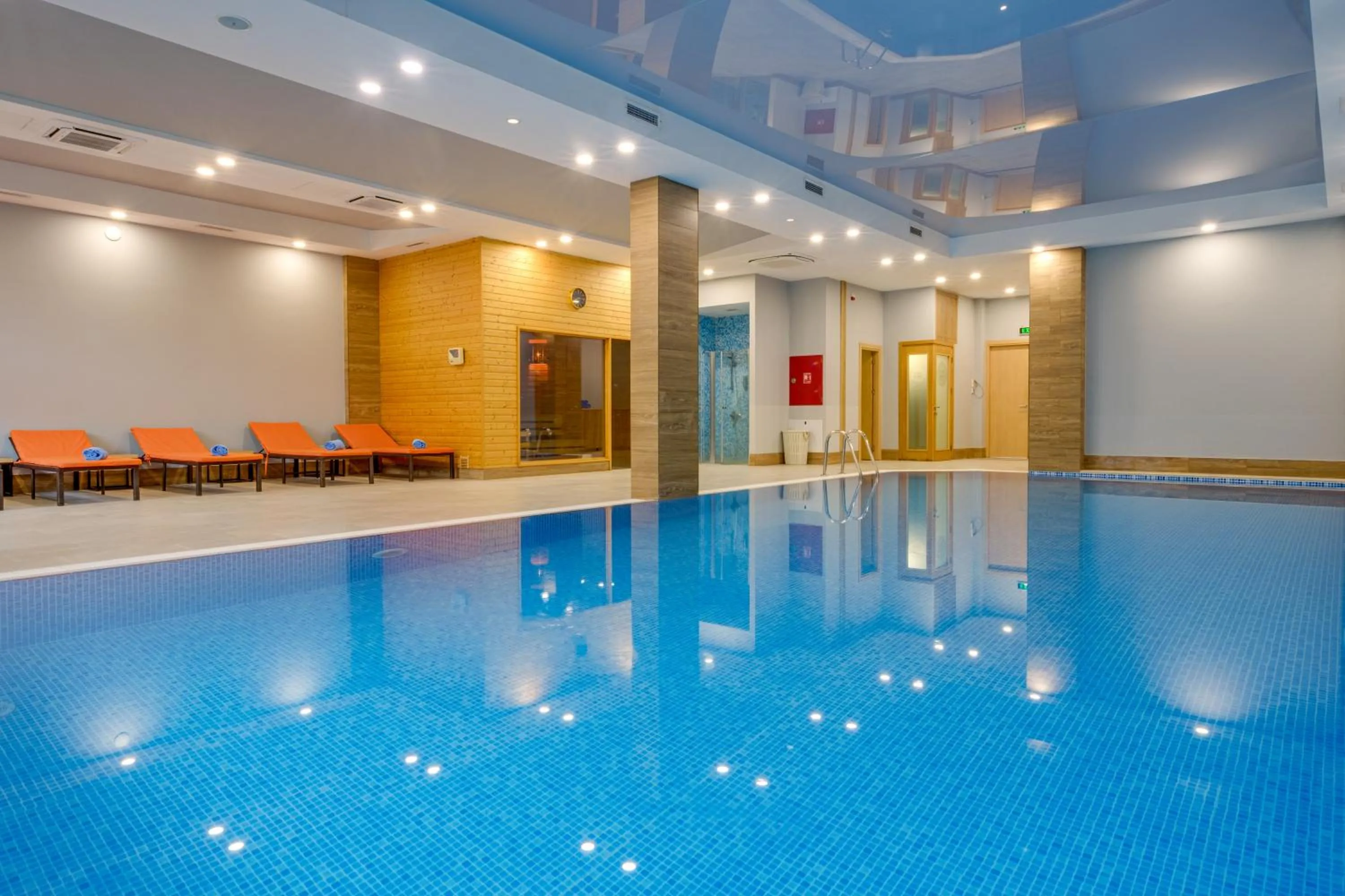 Swimming pool in Hotel Salvador