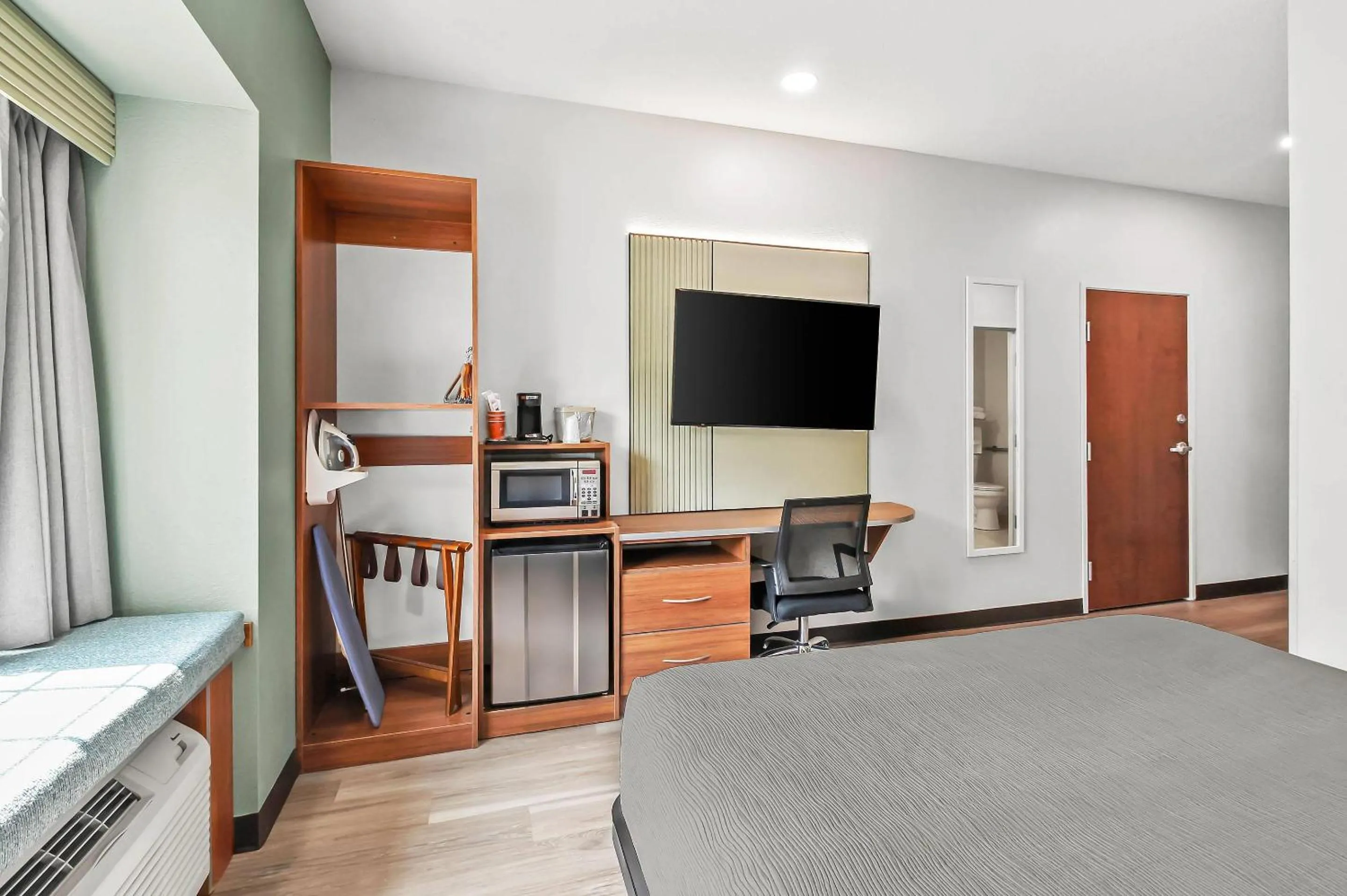 Bedroom, Bed in Quality Inn & Suites