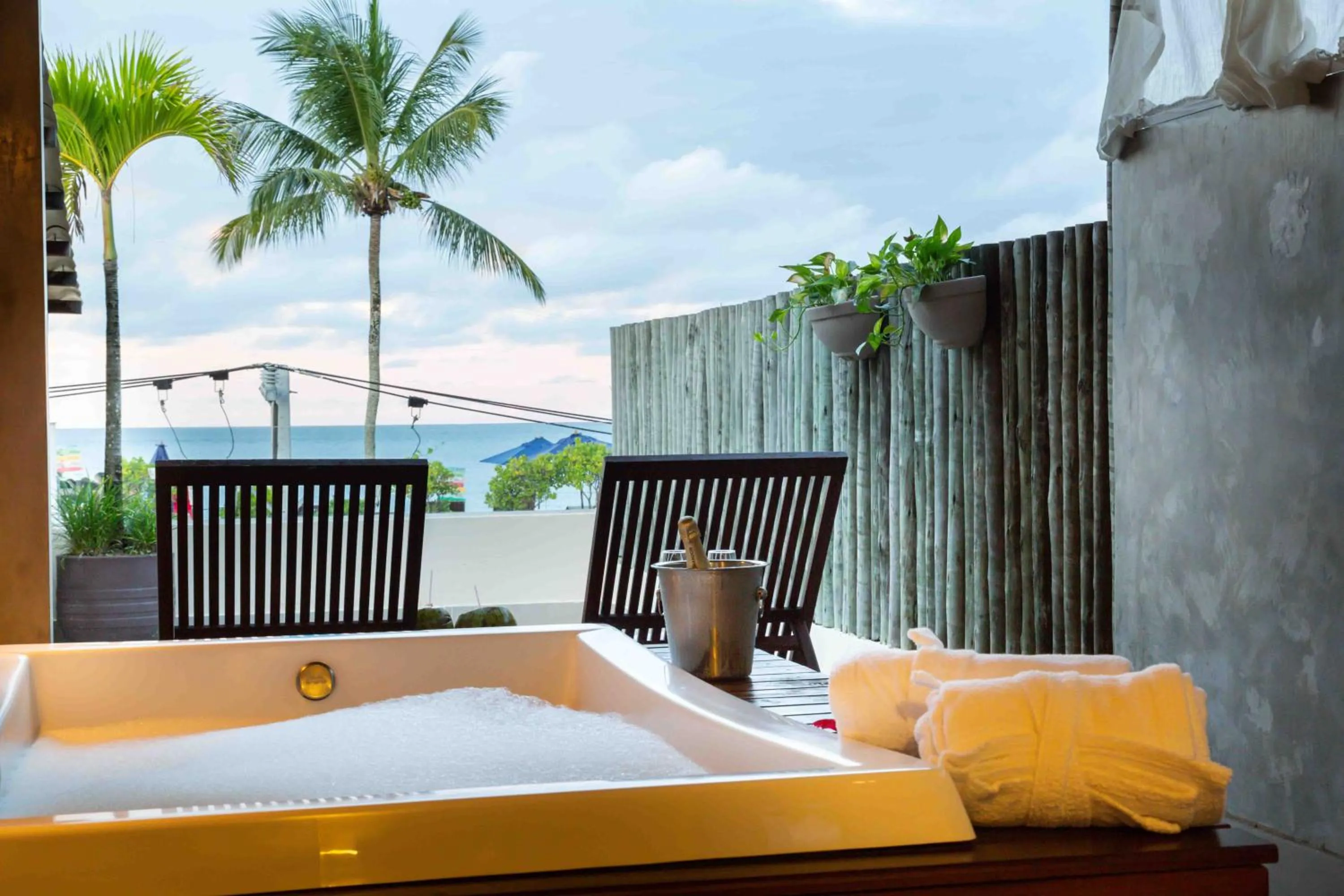 Hot Tub in Pousada Bahia Bacana