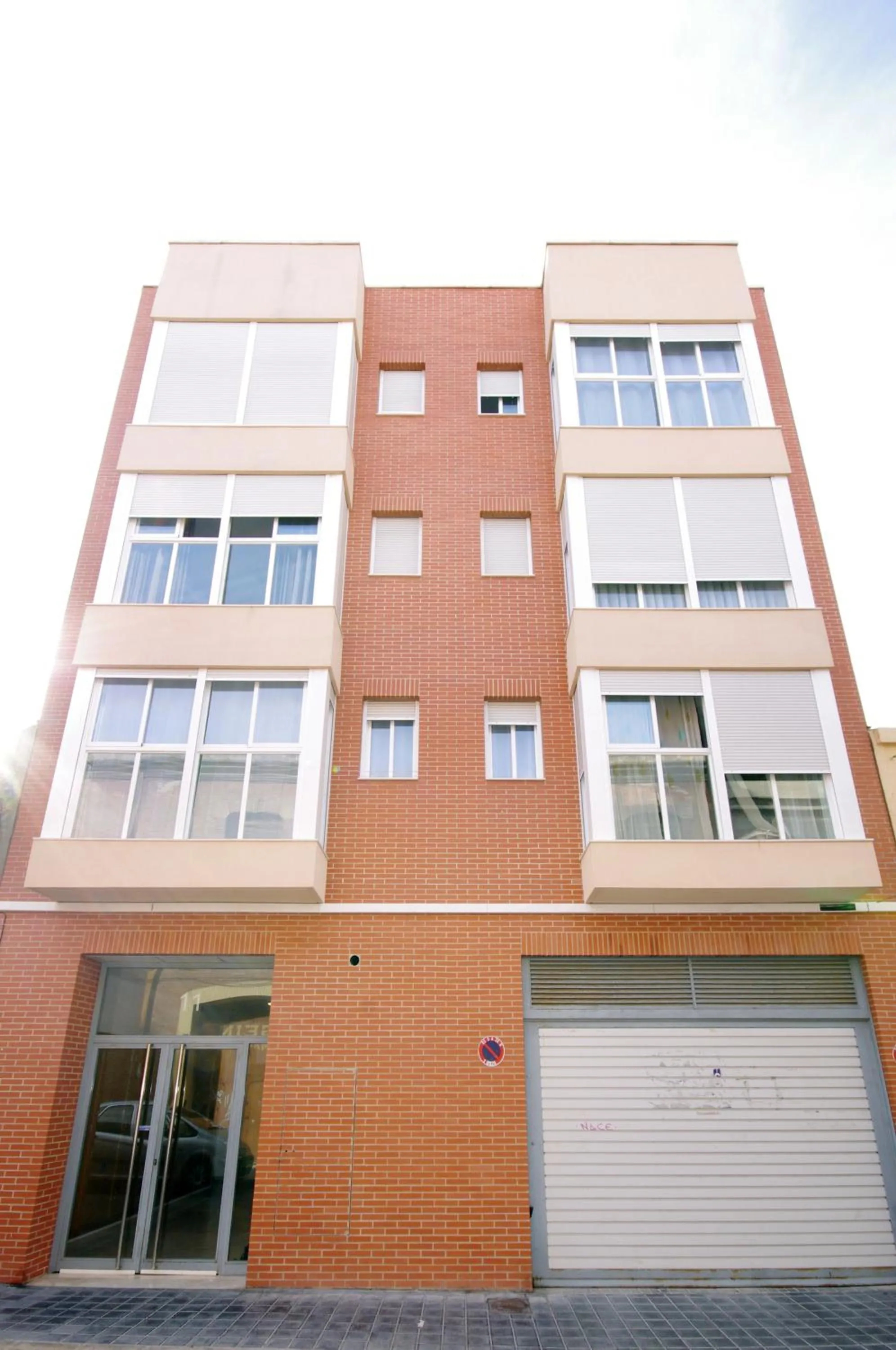 Facade/entrance in Apartamentos Port