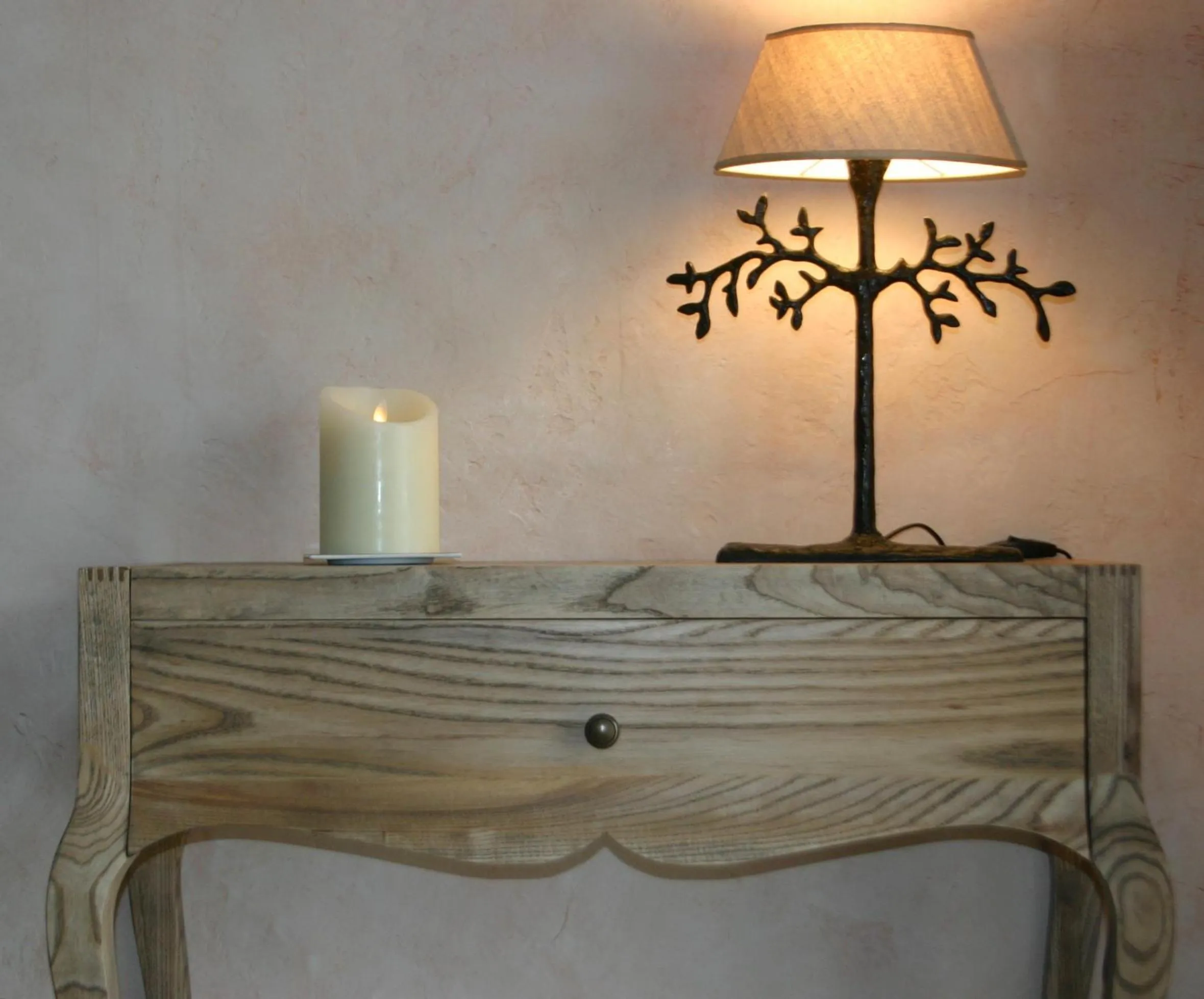 Facade/entrance in Maison Ailleurs