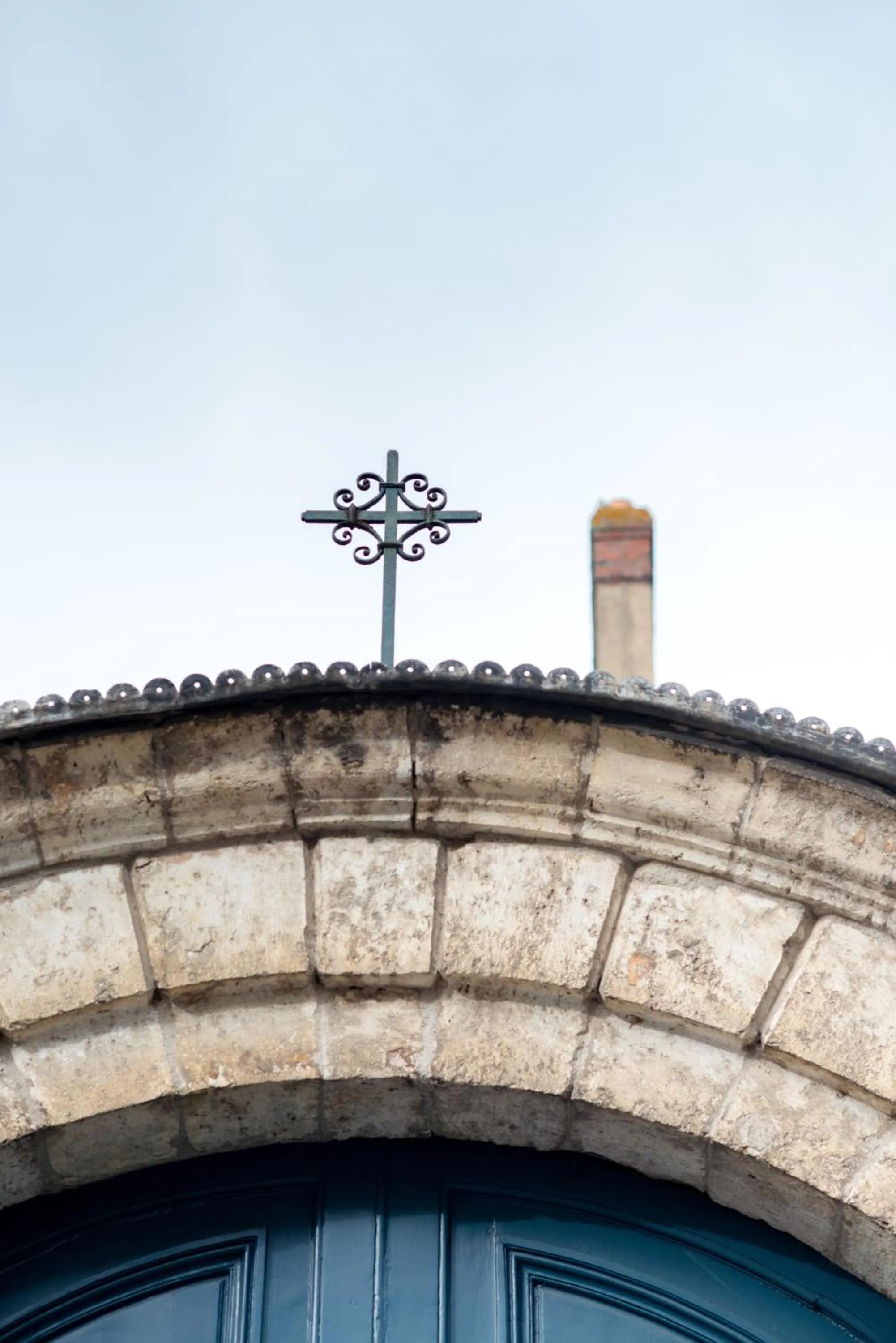 Property building in Maison Ailleurs