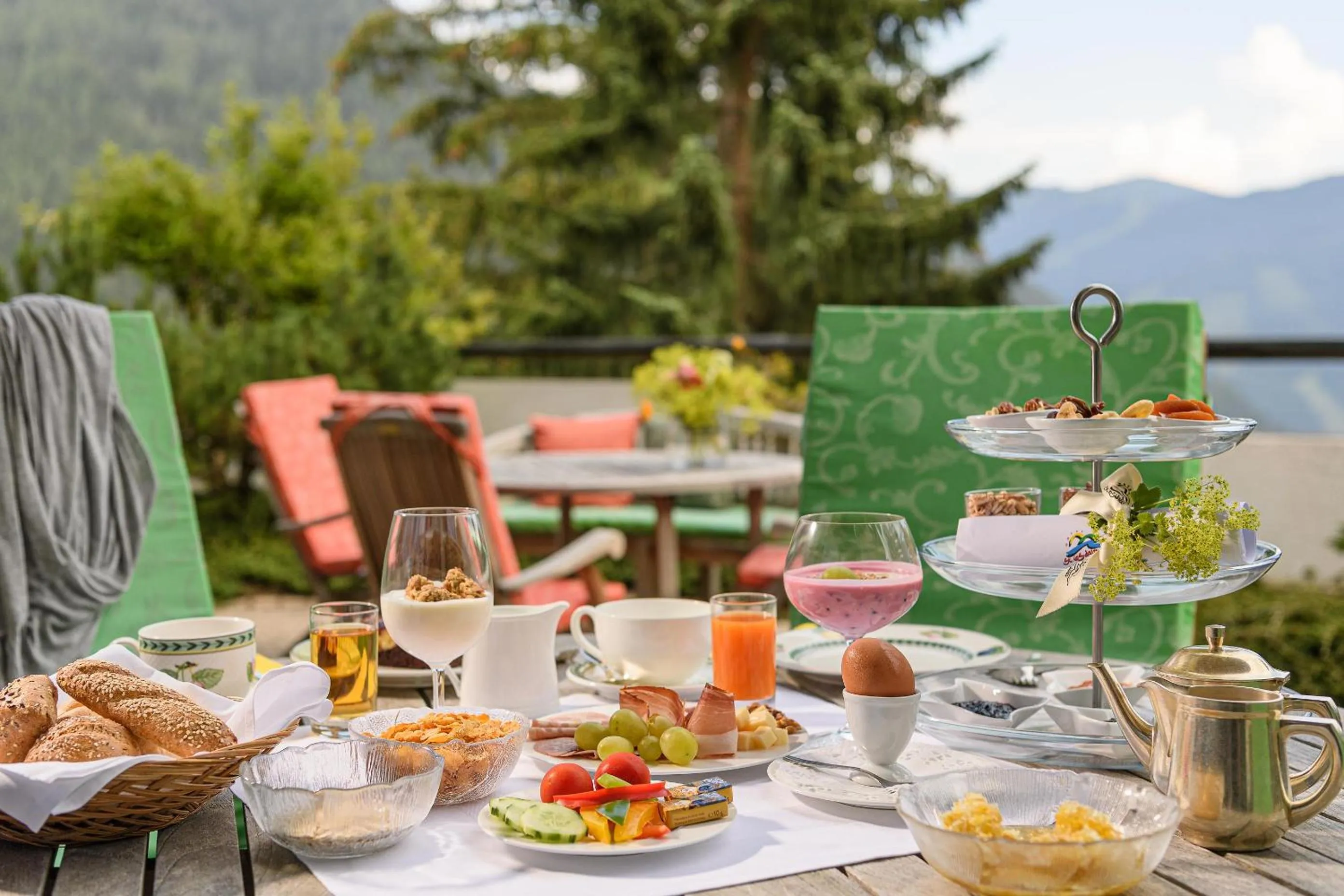 Restaurant/places to eat in Hotel St. Oswald