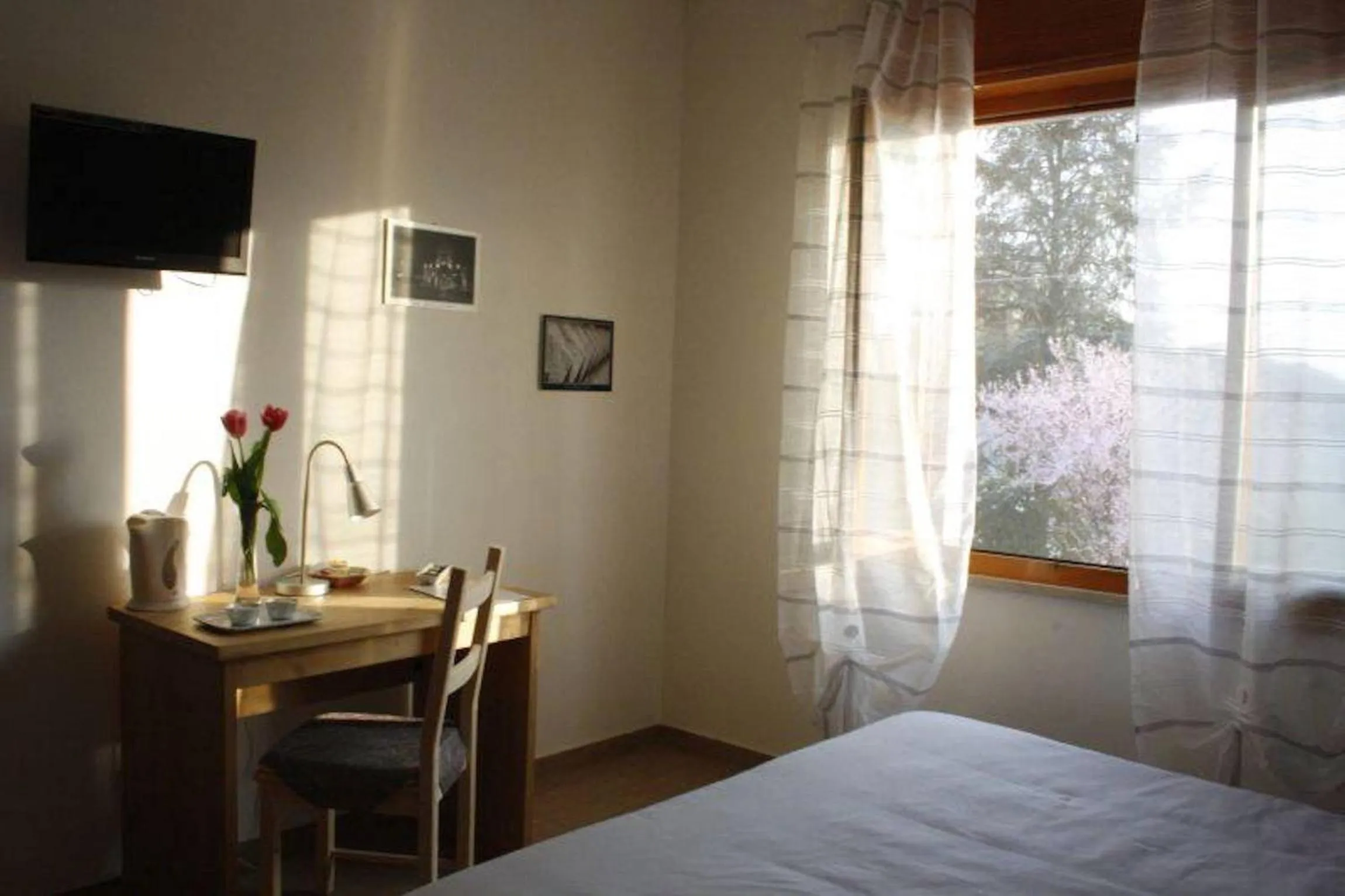 Day, Bed in I Due Orfici