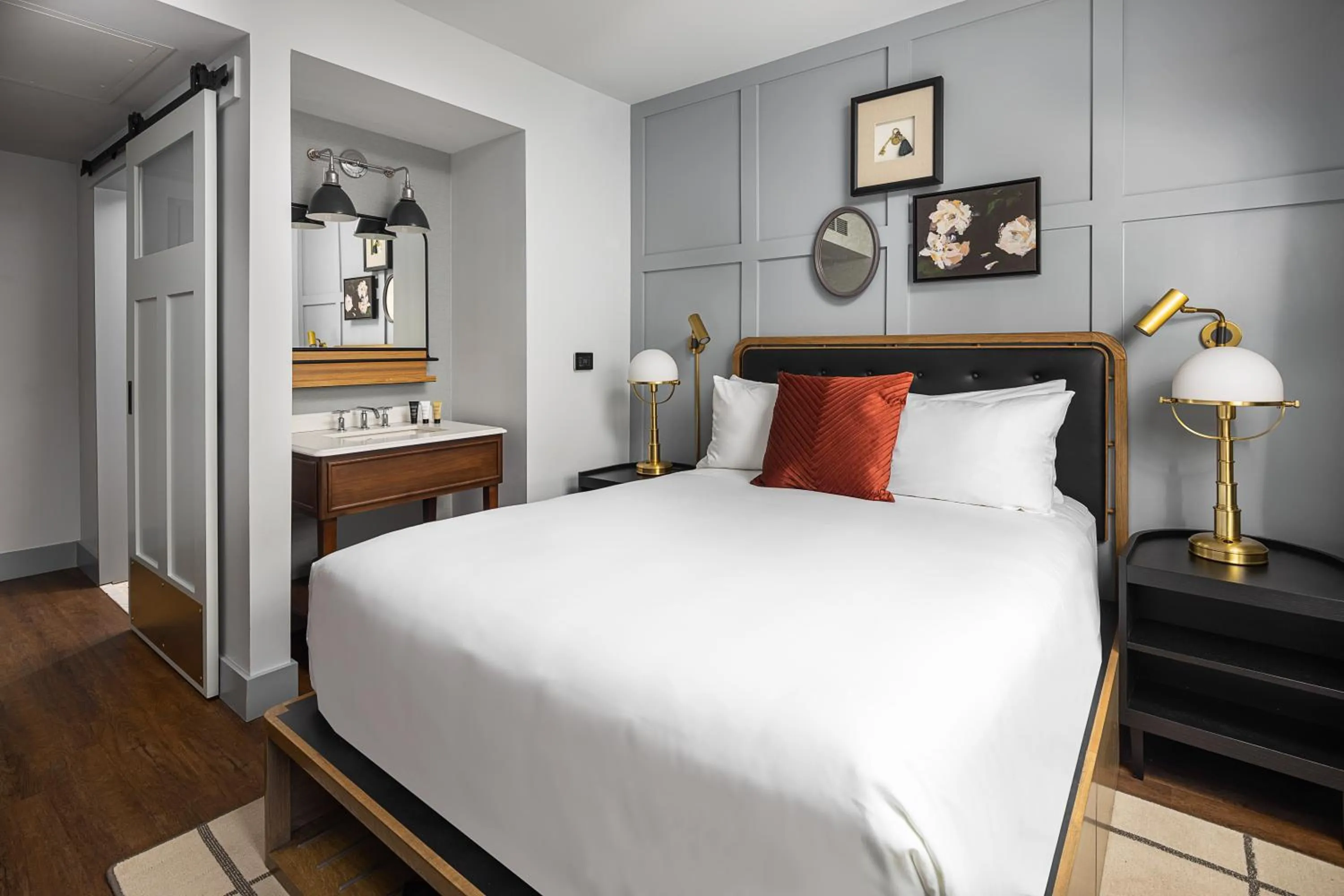 Bedroom, Bed in Wylie Hotel Atlanta, Tapestry Collection by Hilton