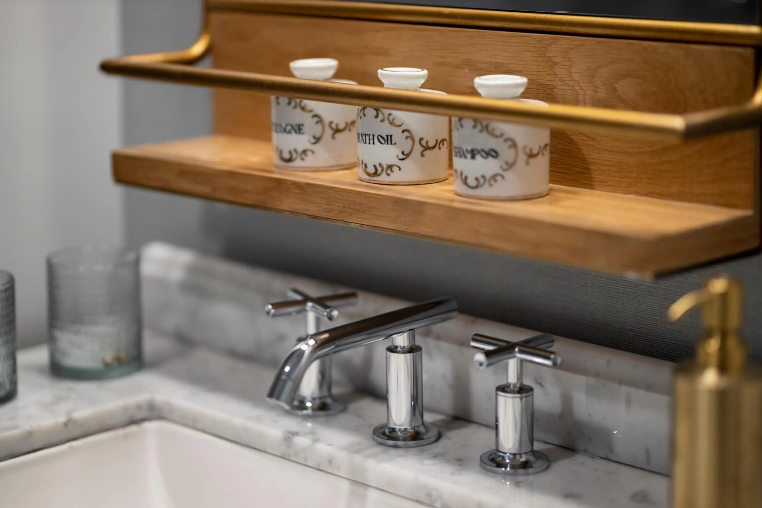 Bathroom in Wylie Hotel Atlanta, Tapestry Collection by Hilton