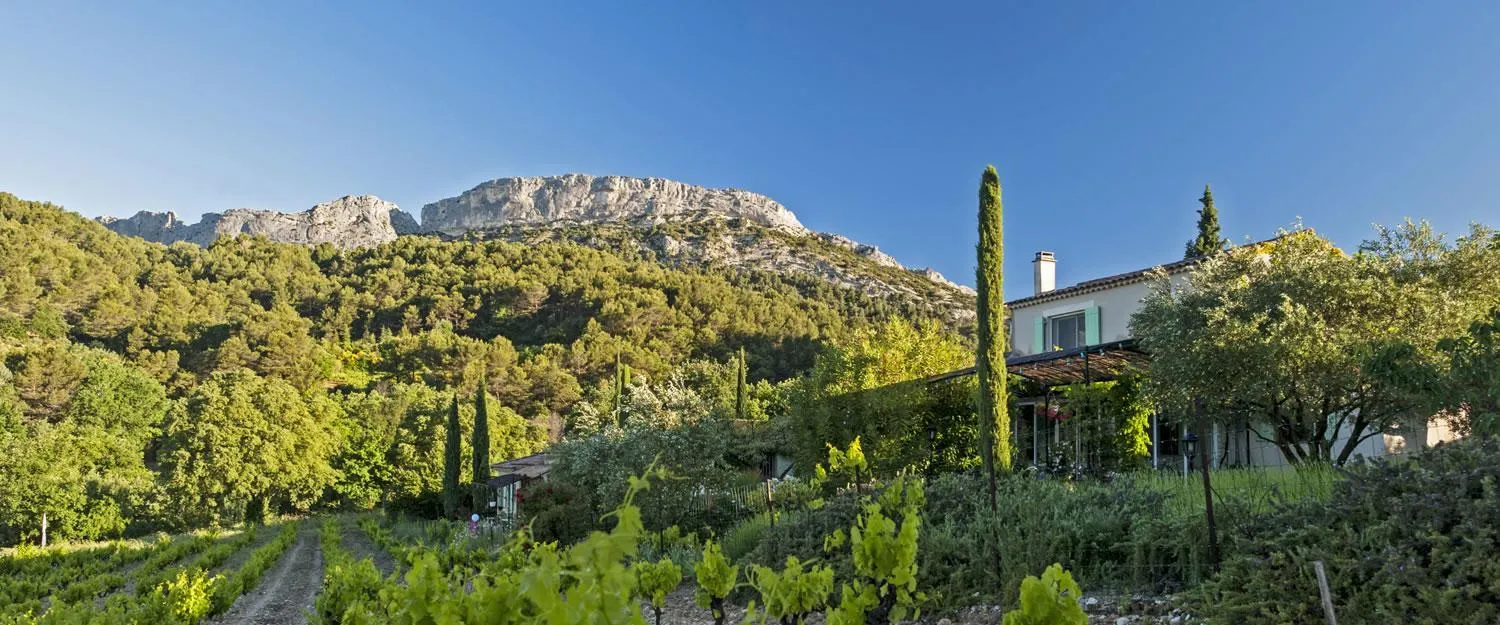 Property building in Chambres & Table d'Hôtes Au Soleil du Bonheur