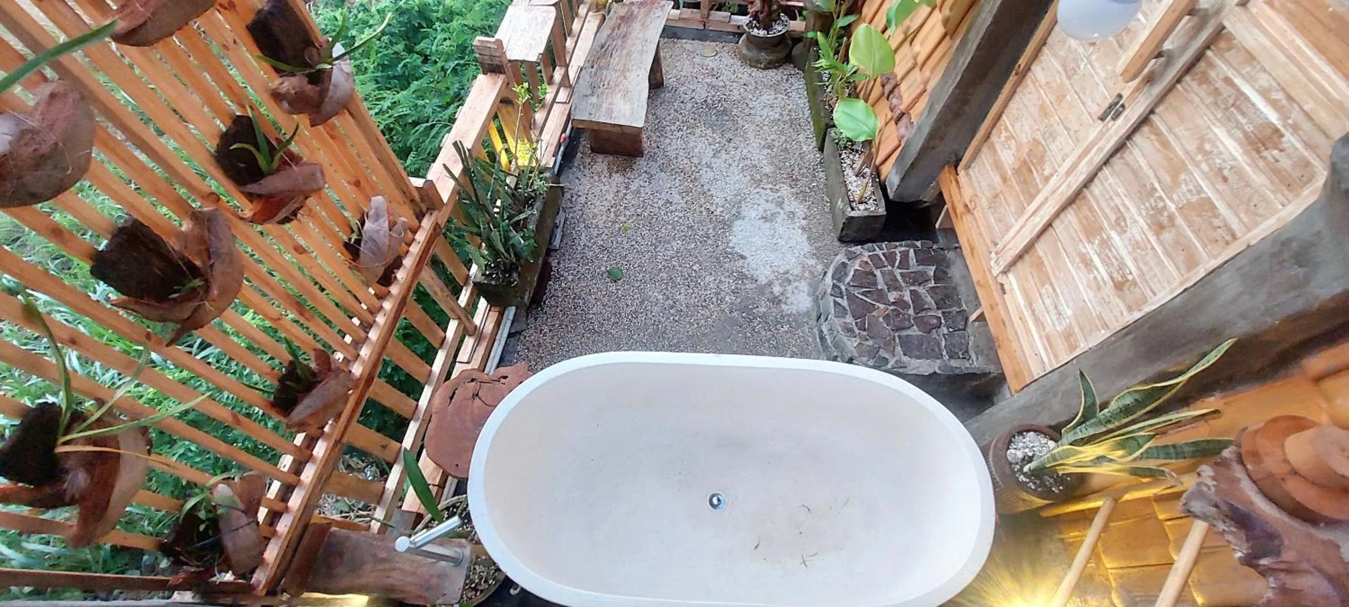 Bath in Wisnu Lumbung Uluwatu