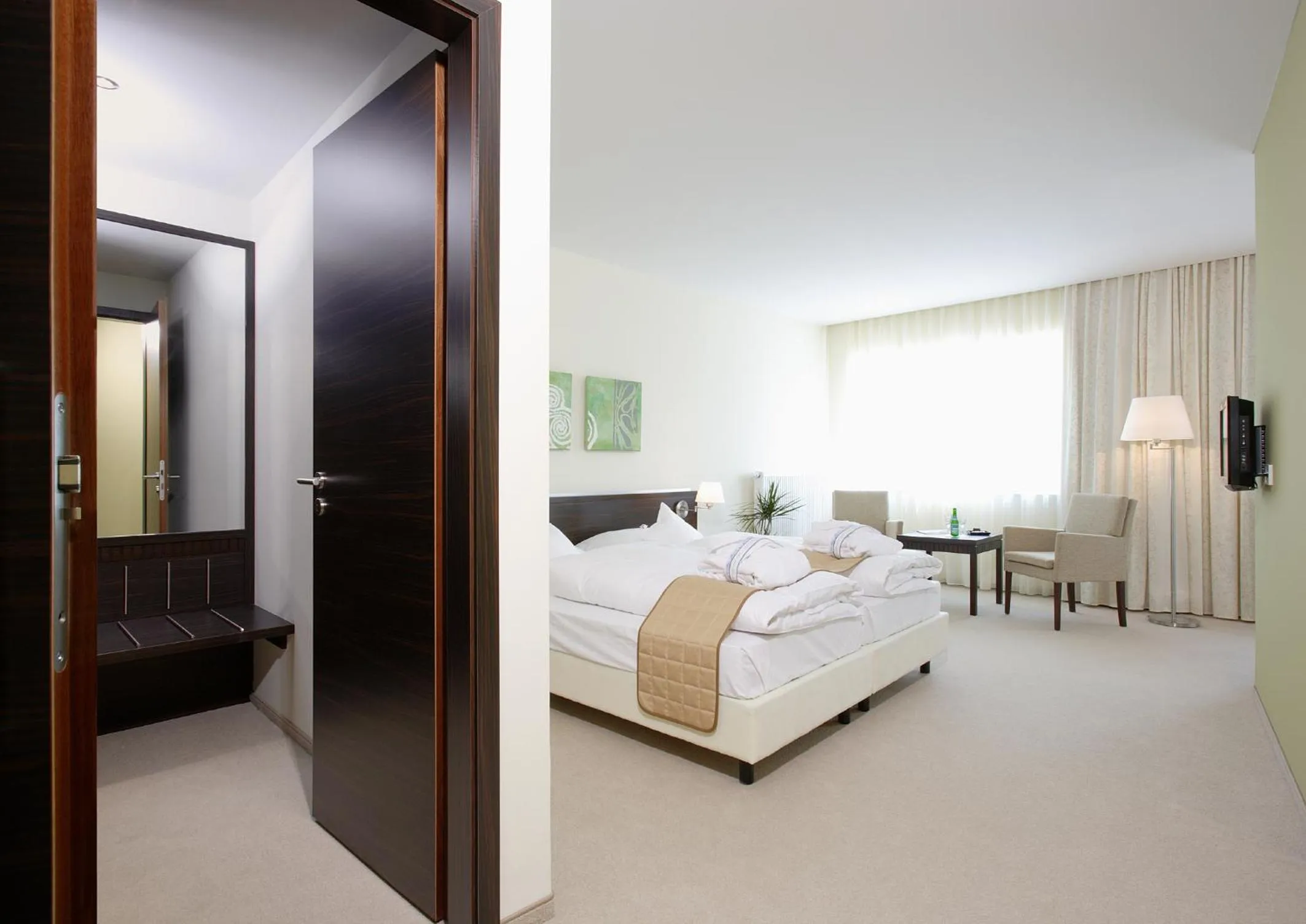 Photo of the whole room, Bed in Heide Spa Hotel & Resort