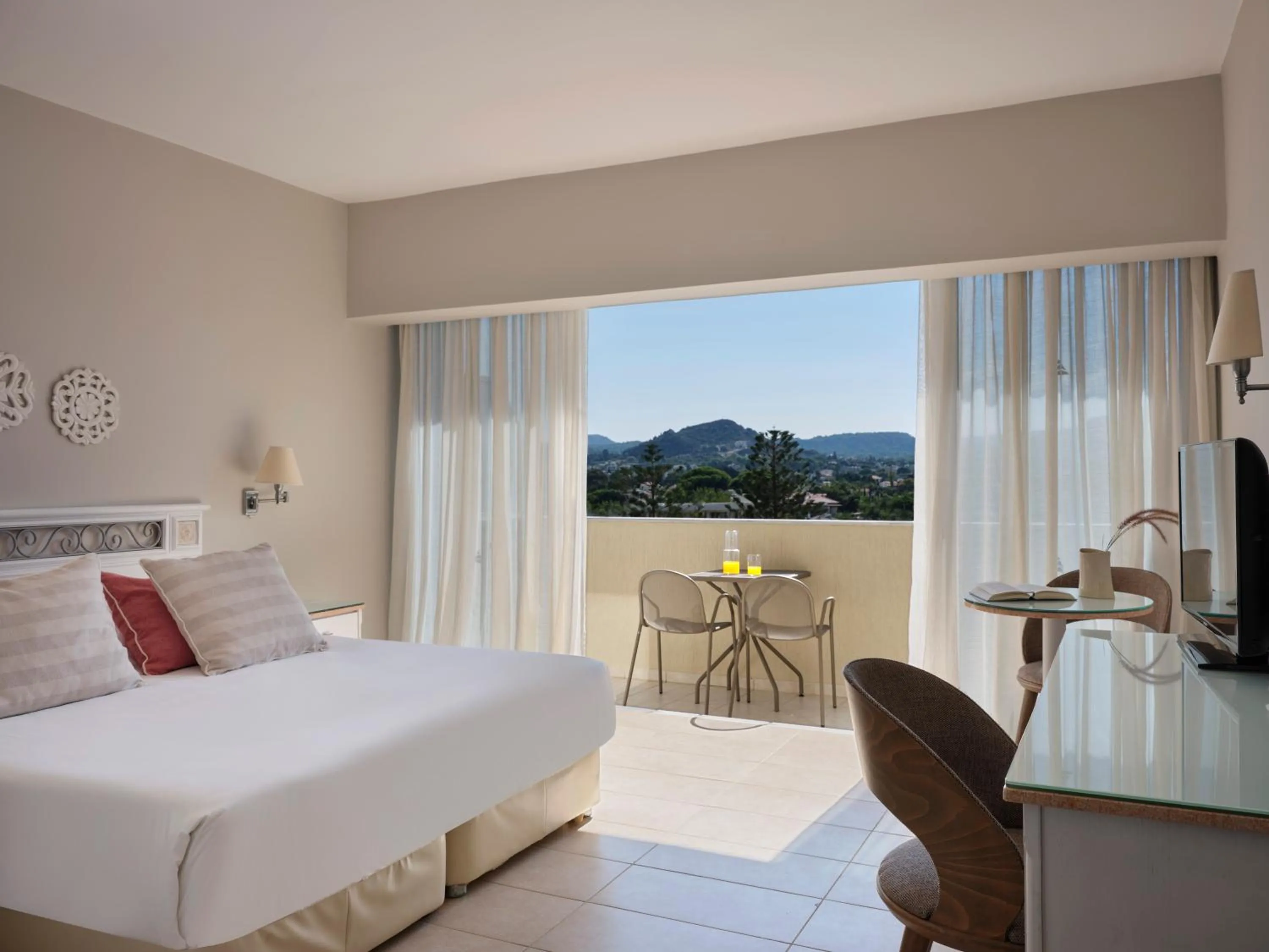 Bedroom, Bed in Atlantica Princess Hotel