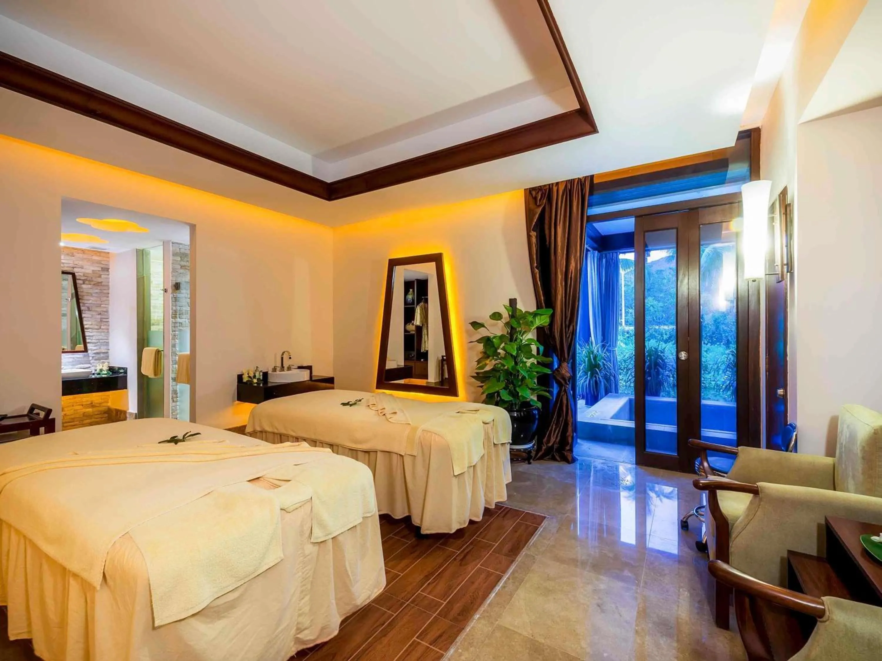 Spa and wellness centre/facilities, Bed in Pullman Sanya Yalong Bay Villas & Resort