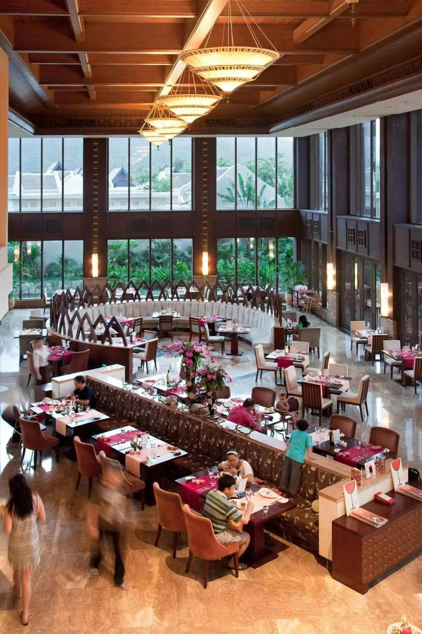 Restaurant/places to eat in Pullman Sanya Yalong Bay Villas & Resort