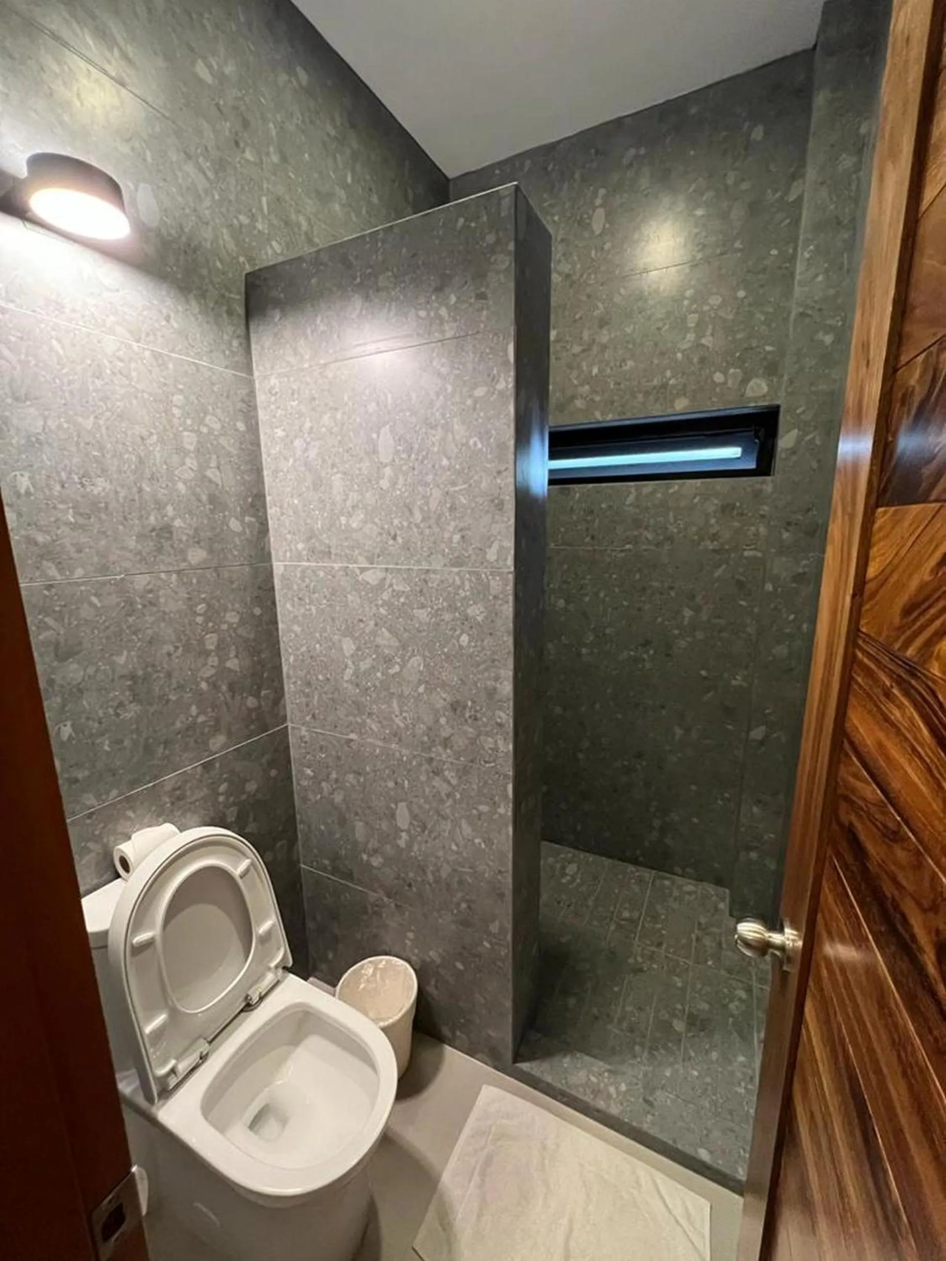 Shower in Hotel Palmeras