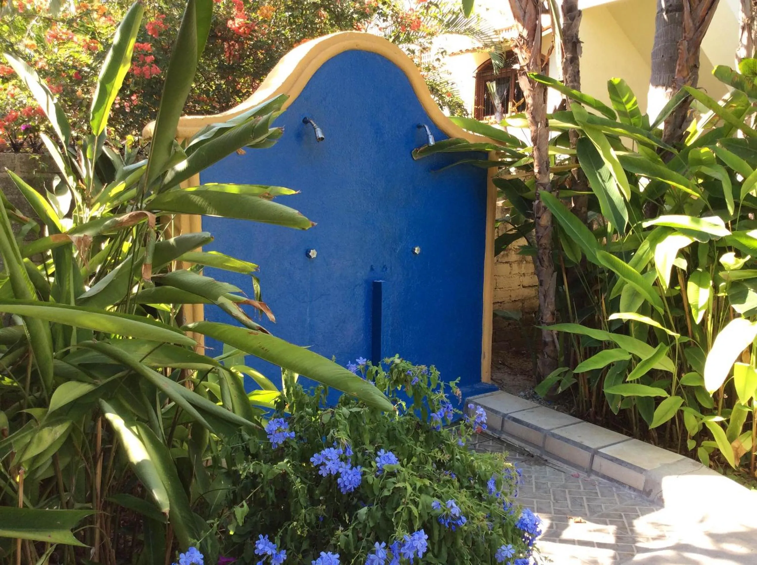 Shower in Hotel Palmeras
